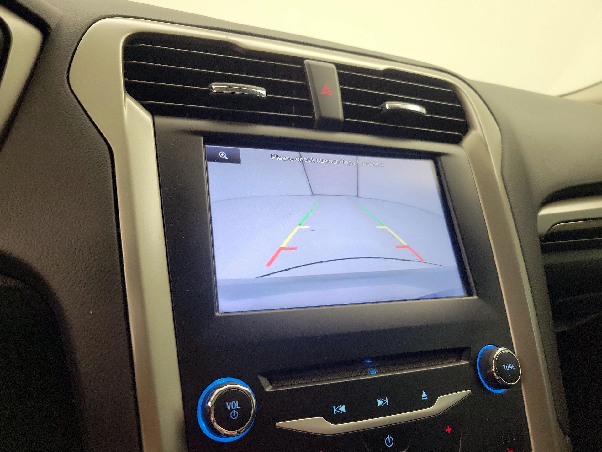 Thumbnail: 2014 Ford Fusion - 14