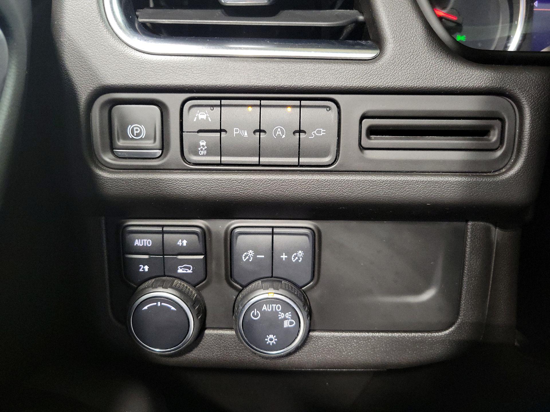 Thumbnail: 2021 Chevrolet Tahoe - 13