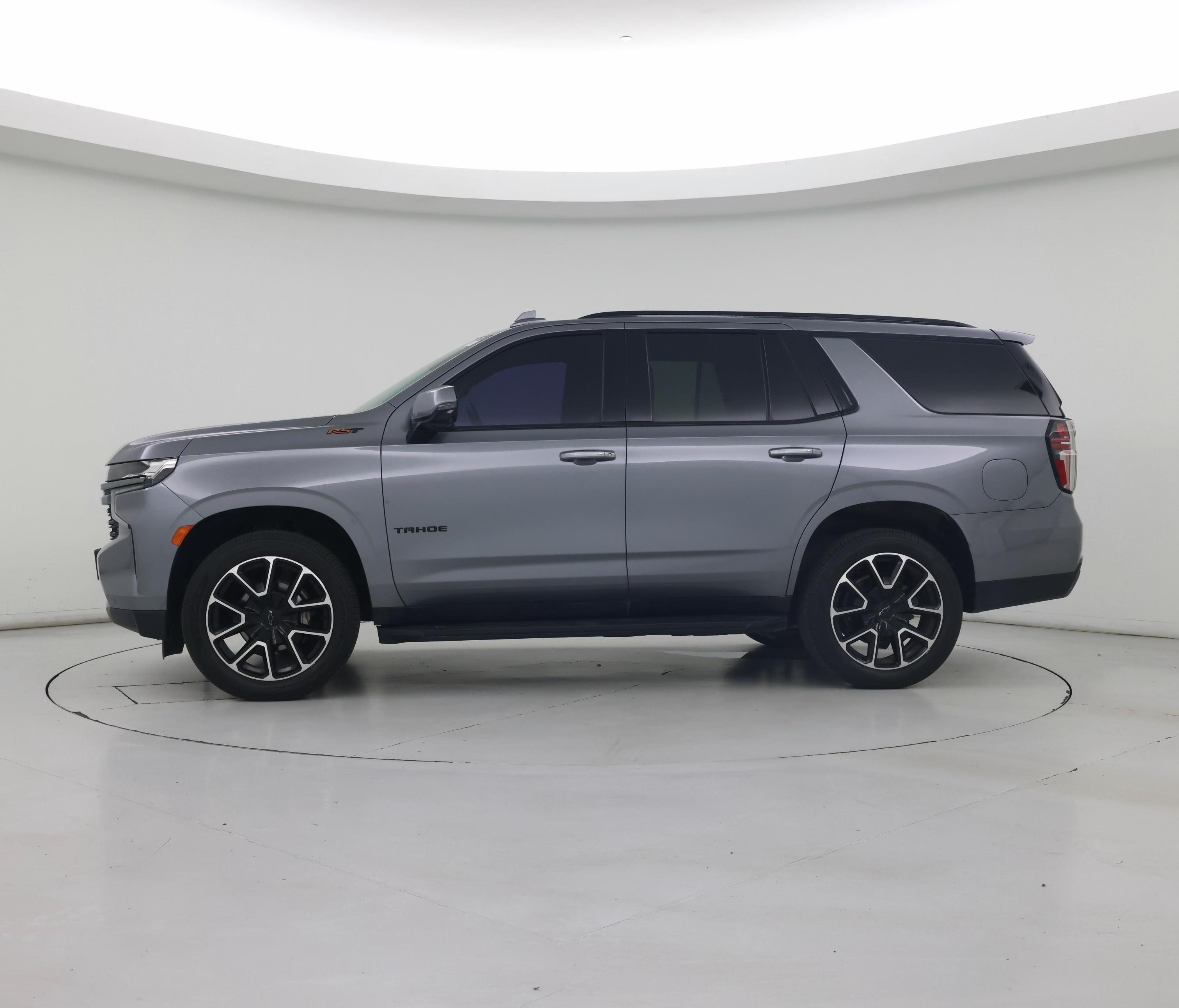Thumbnail: 2021 Chevrolet Tahoe - 3