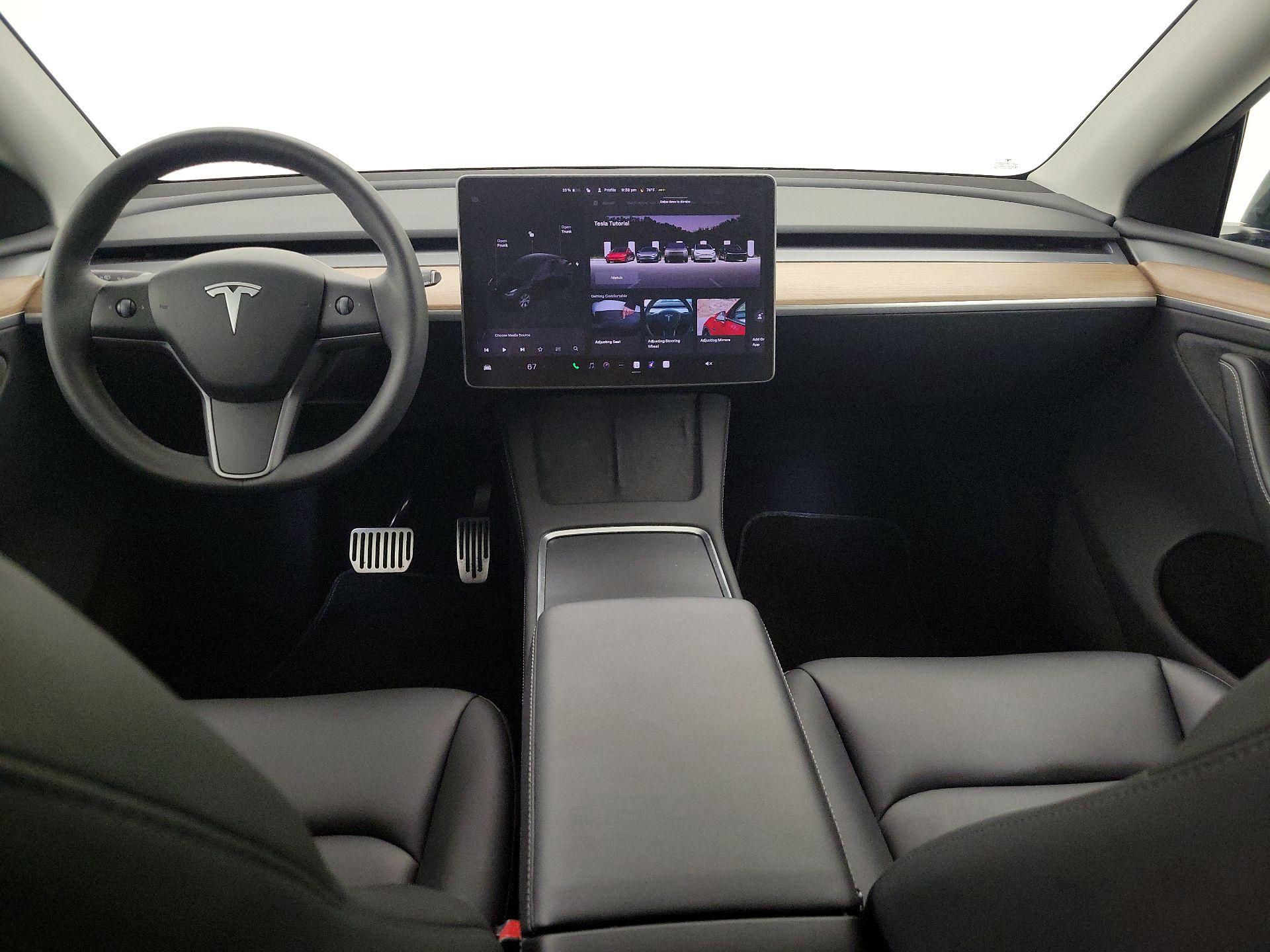 Thumbnail: 2023 Tesla Model Y - 9