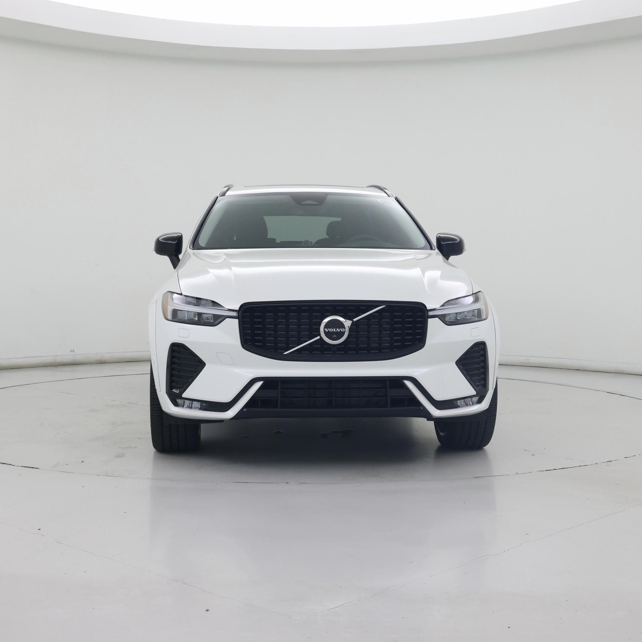 Thumbnail: 2025 Volvo XC60 - 5