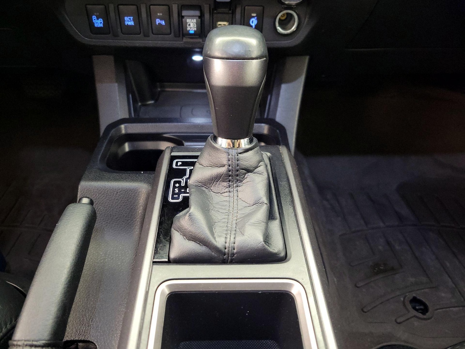 2021 Toyota Tacoma TRD Off Road - Photo 18