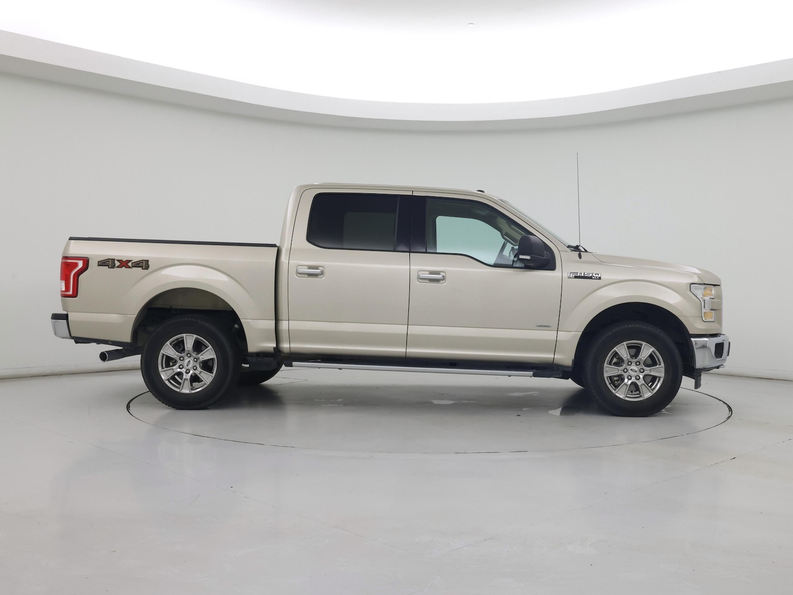 2017 Ford F-150 XLT - Photo 8