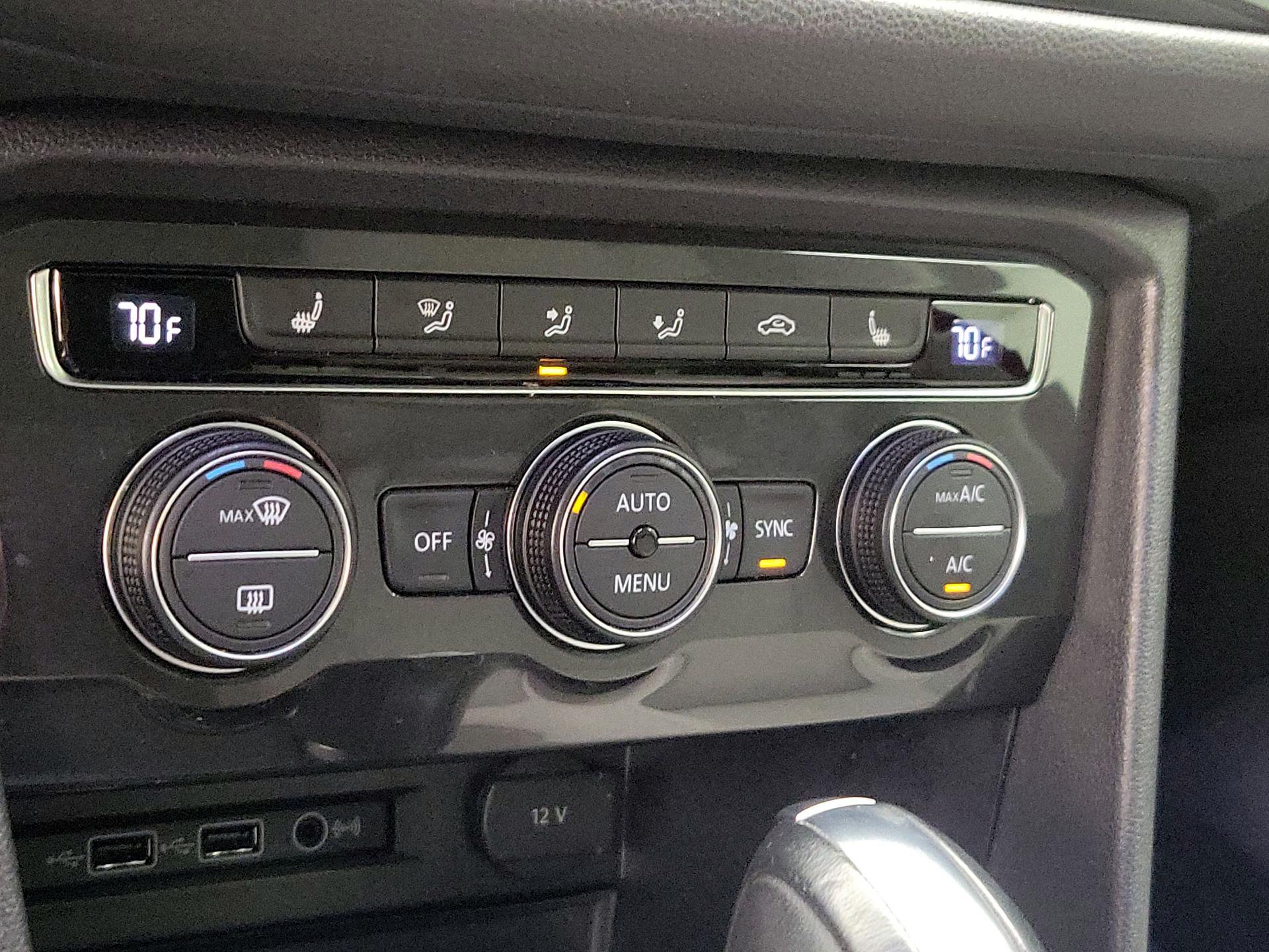 Thumbnail: 2019 Volkswagen Tiguan - 16