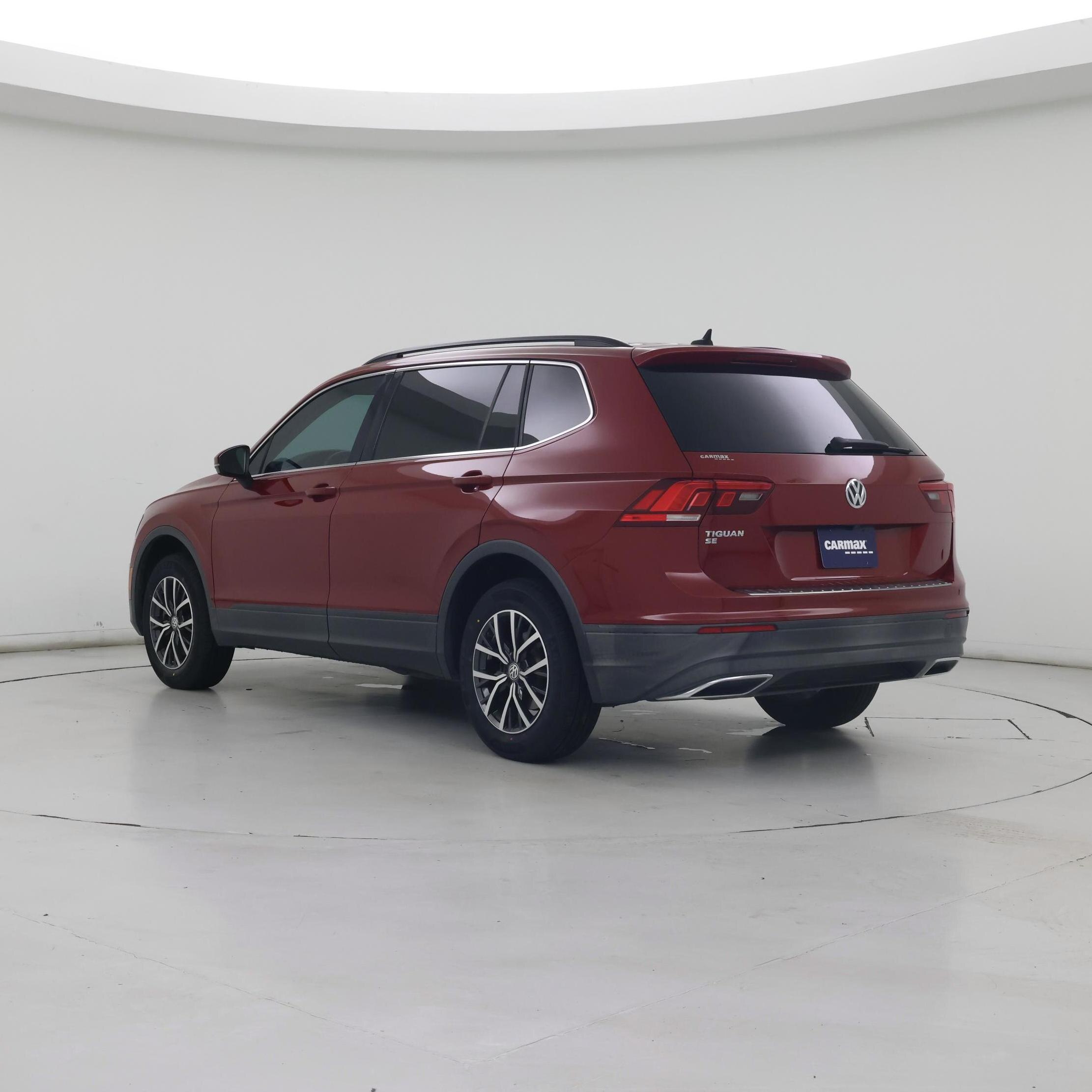 Thumbnail: 2019 Volkswagen Tiguan - 2