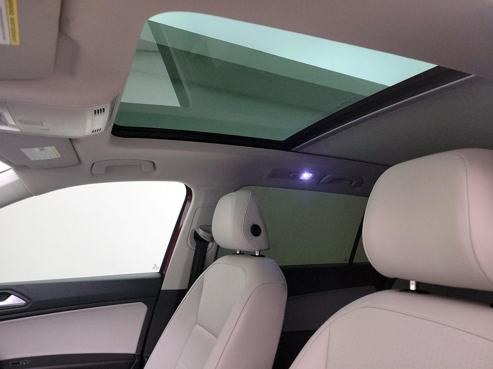 Thumbnail: 2019 Volkswagen Tiguan - 19