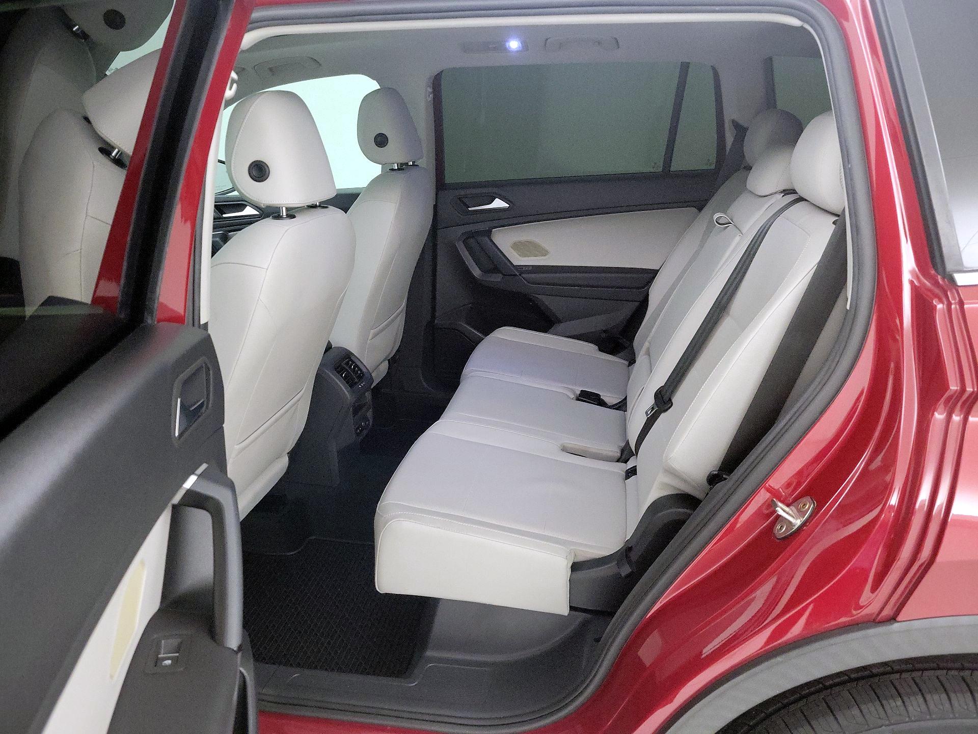 Thumbnail: 2019 Volkswagen Tiguan - 20