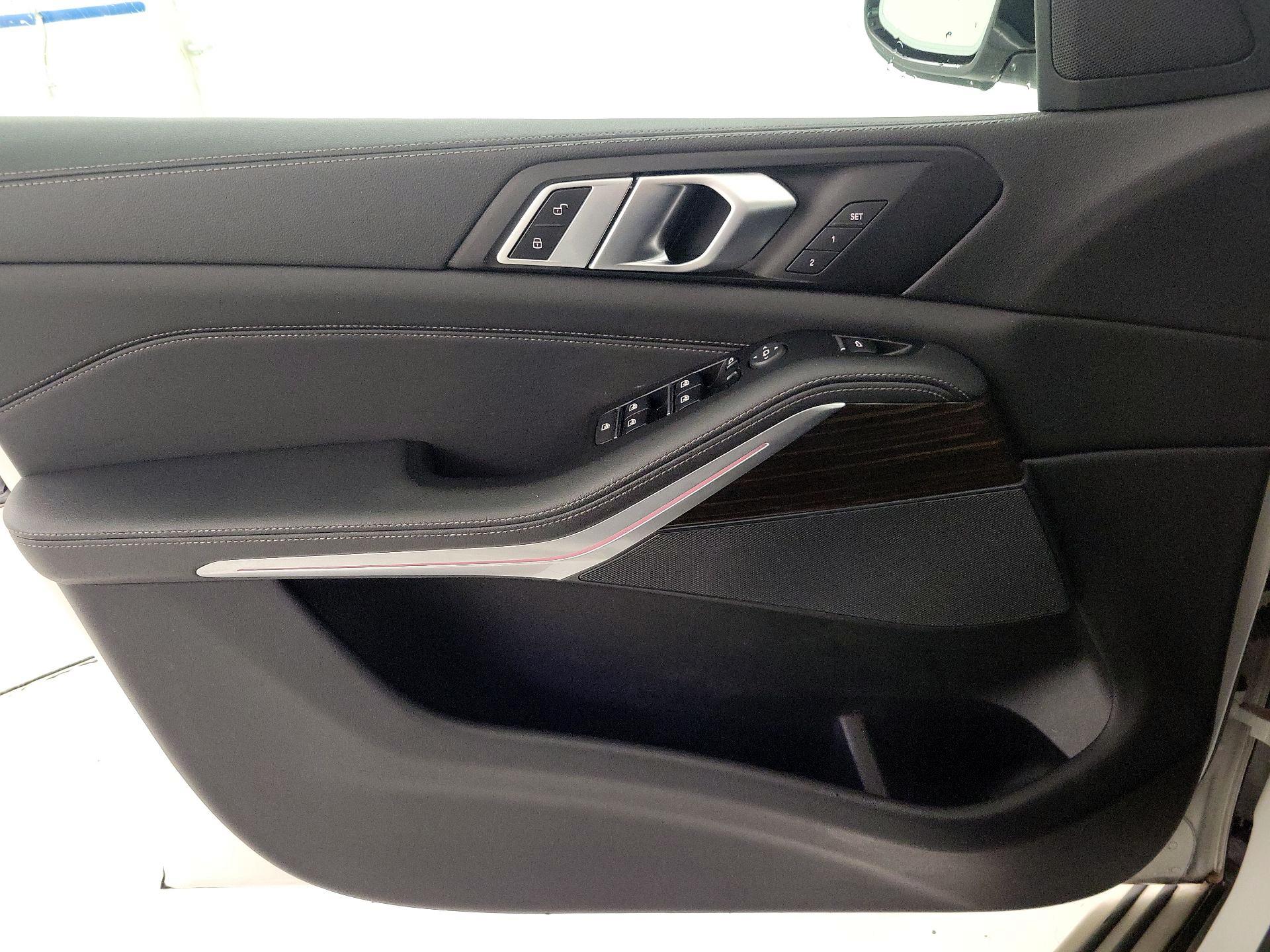 Thumbnail: 2023 BMW X5 - 12