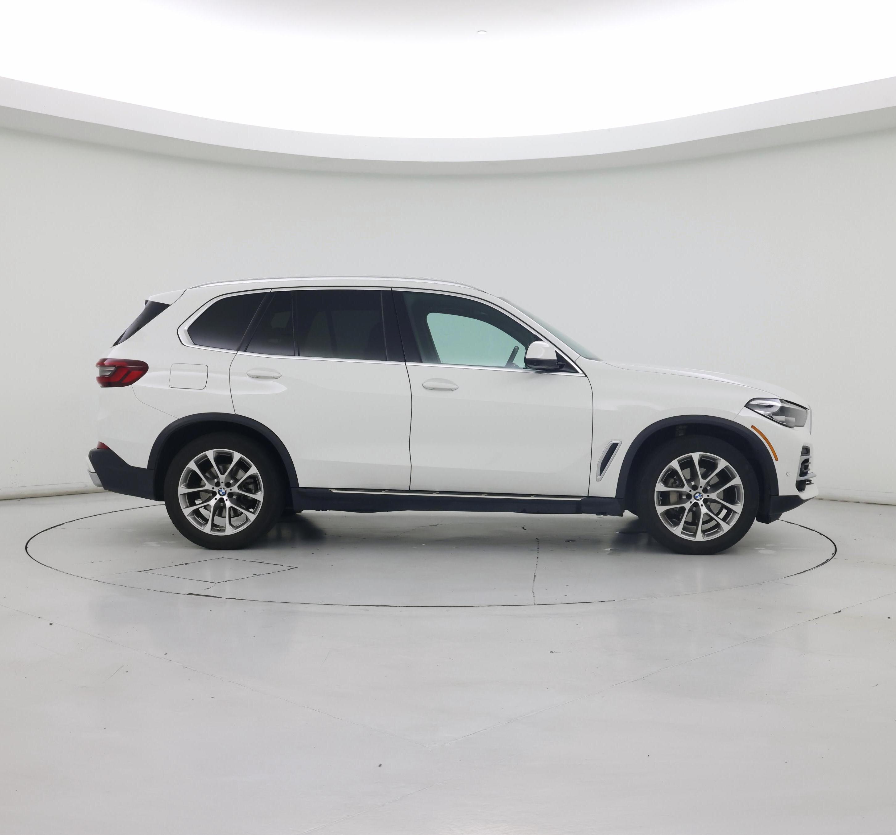 Thumbnail: 2023 BMW X5 - 7