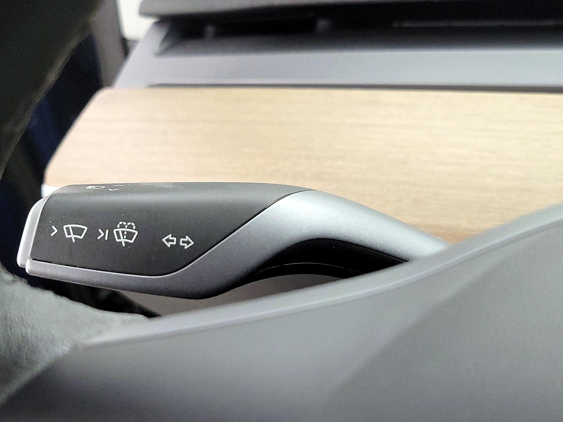 Thumbnail: 2022 Tesla Model 3 - 13