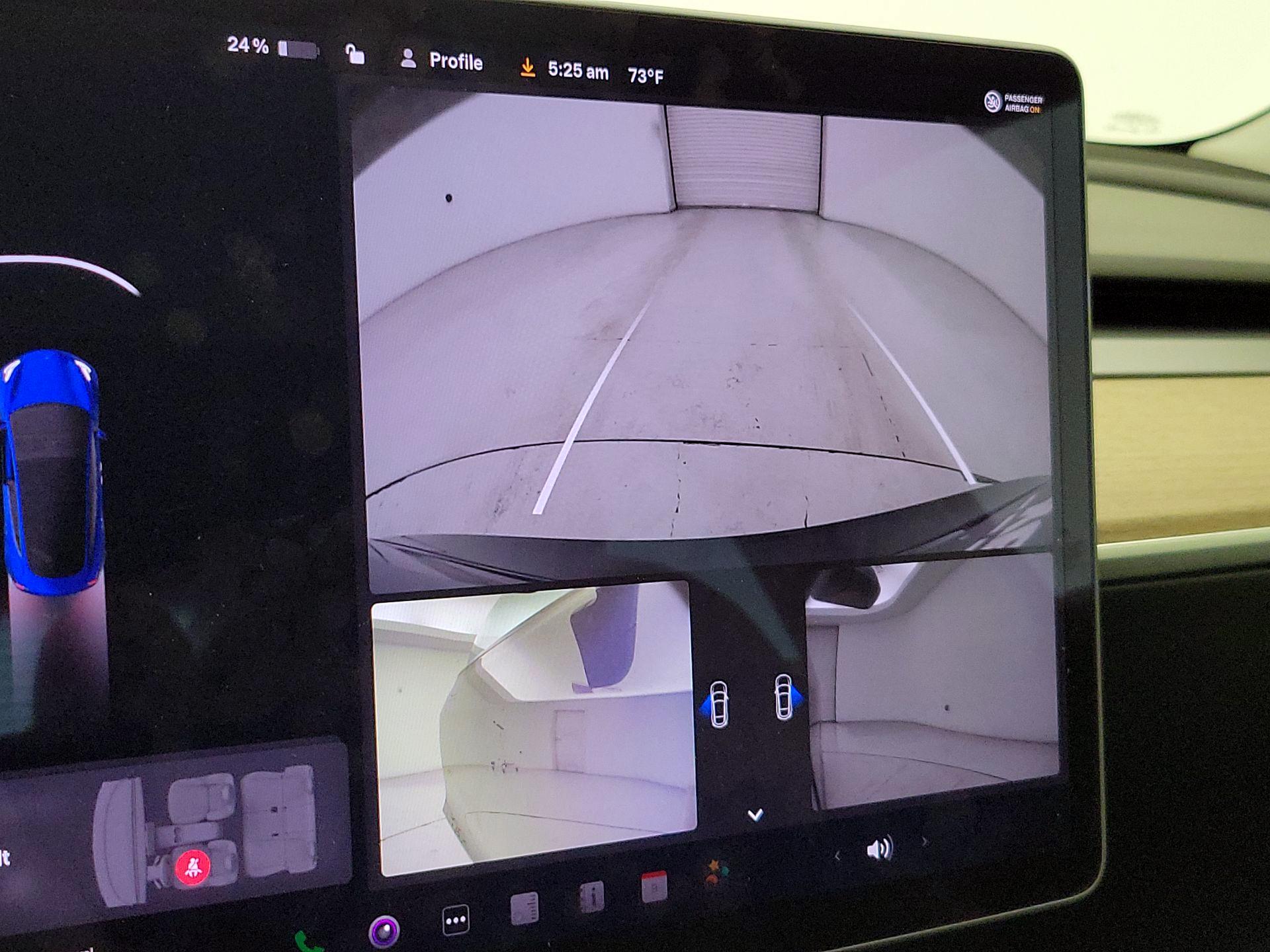 Thumbnail: 2022 Tesla Model 3 - 15