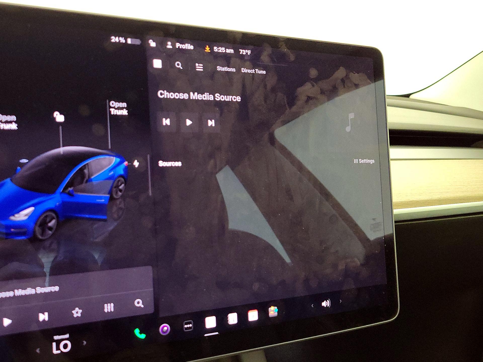 Thumbnail: 2022 Tesla Model 3 - 16