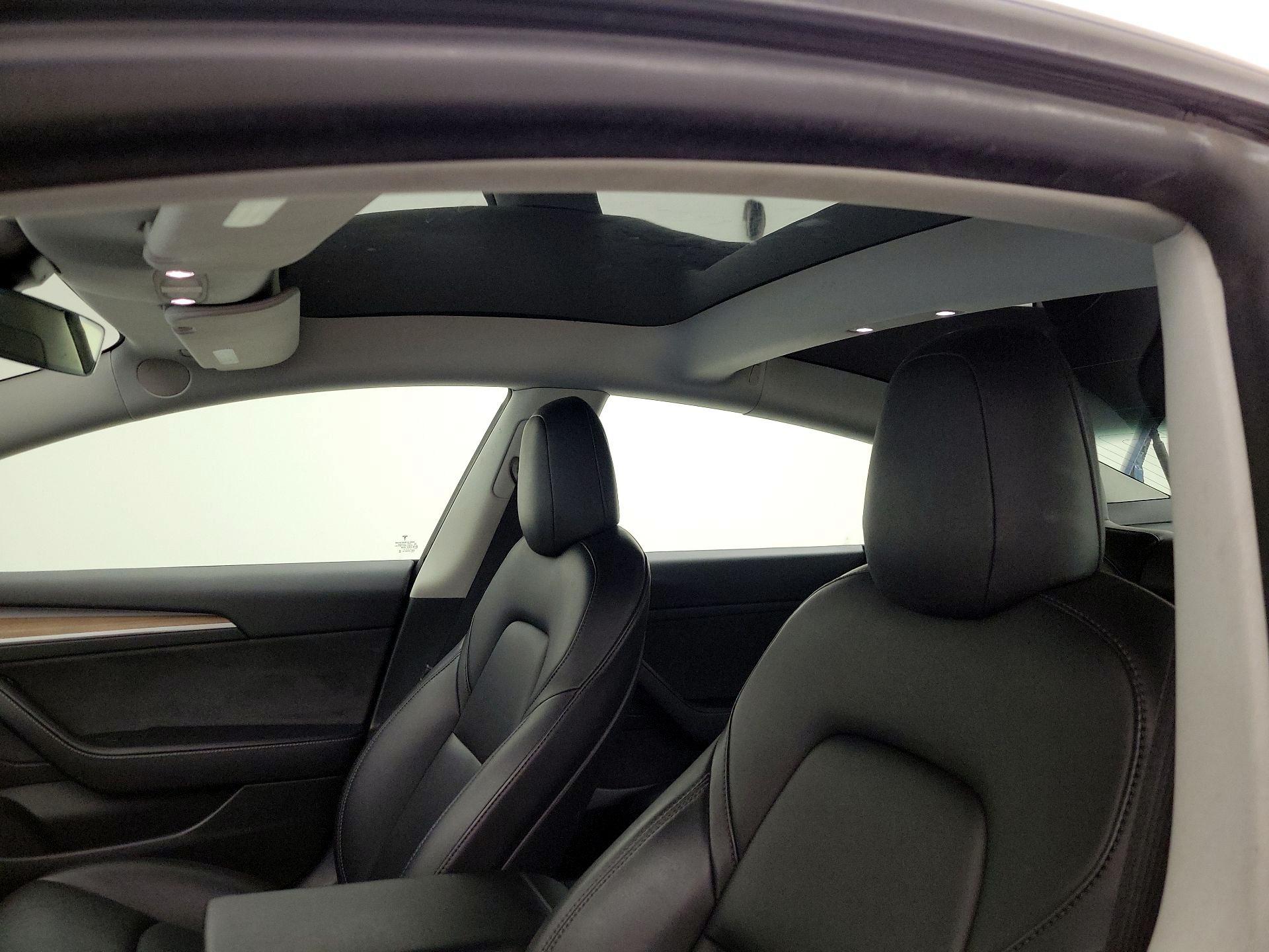 Thumbnail: 2022 Tesla Model 3 - 19