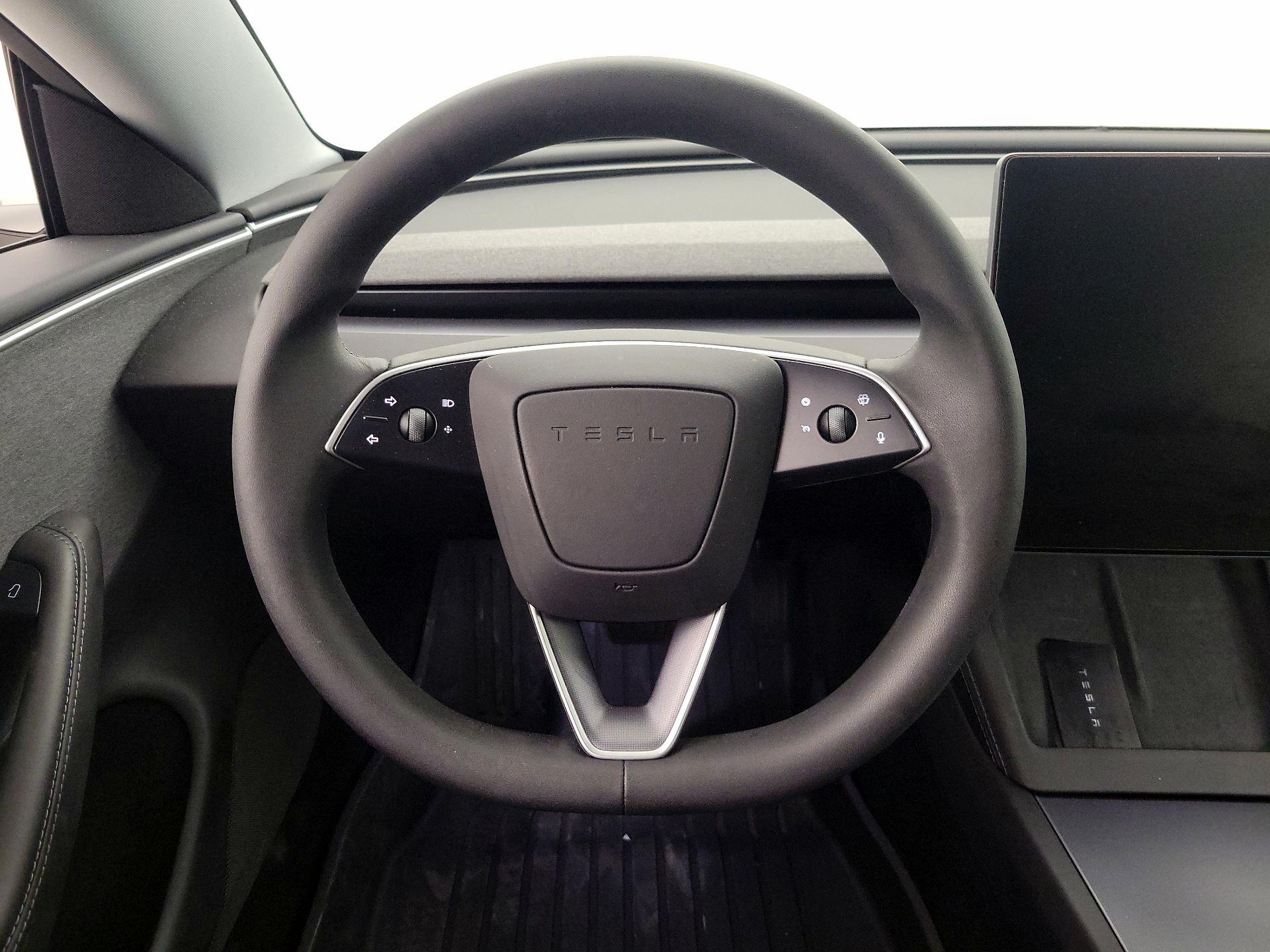 Thumbnail: 2025 Tesla Model 3 - 10