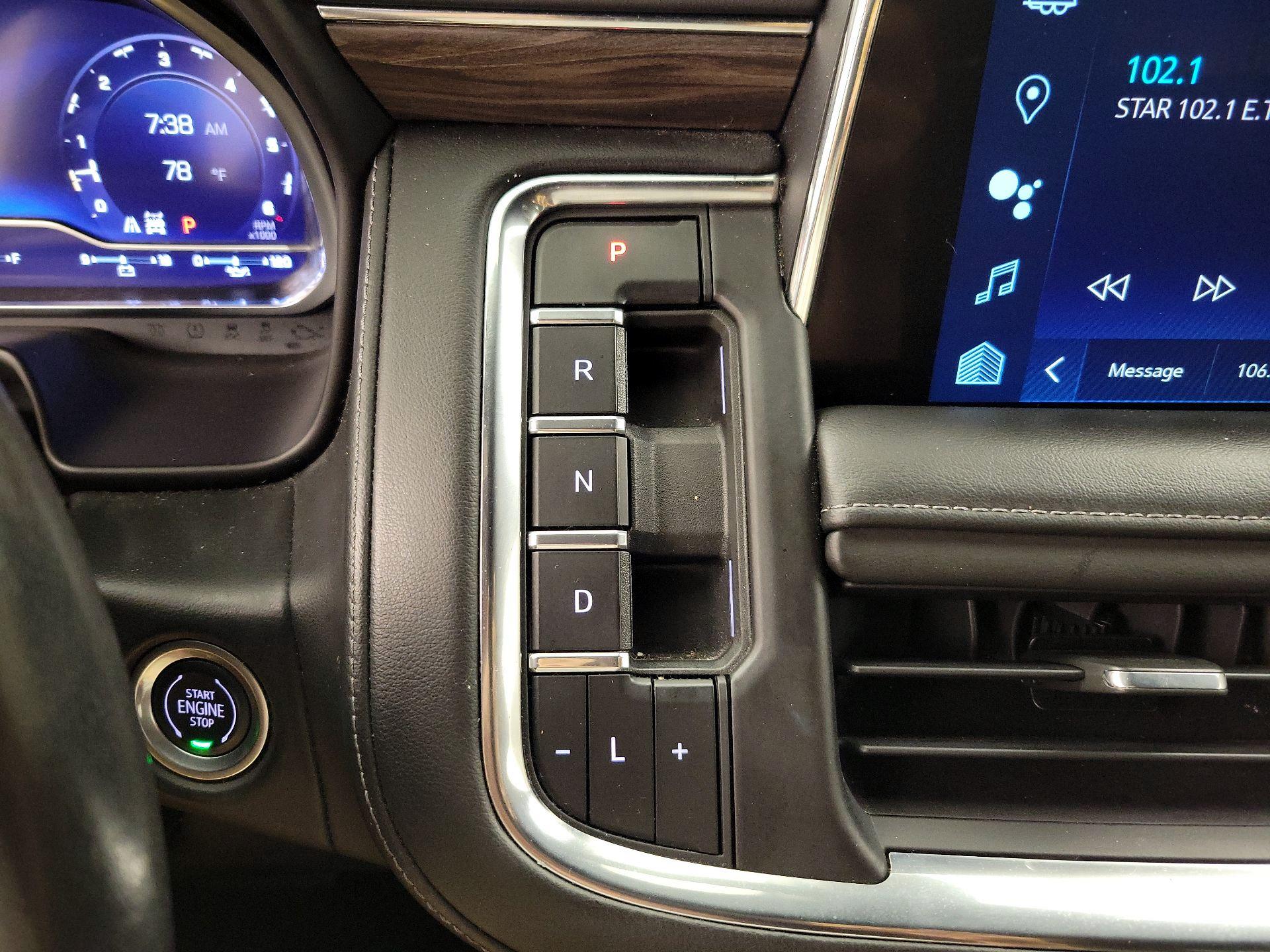 Thumbnail: 2022 Chevrolet Suburban - 17