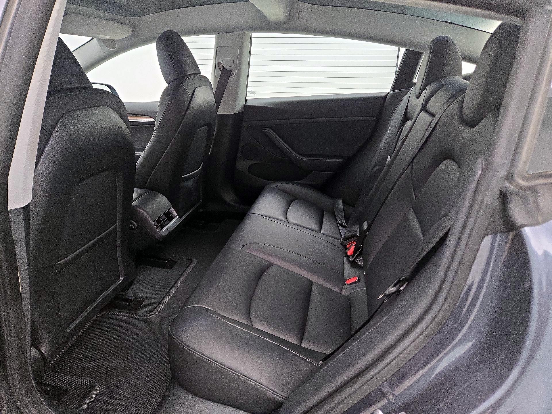 Thumbnail: 2023 Tesla Model 3 - 20