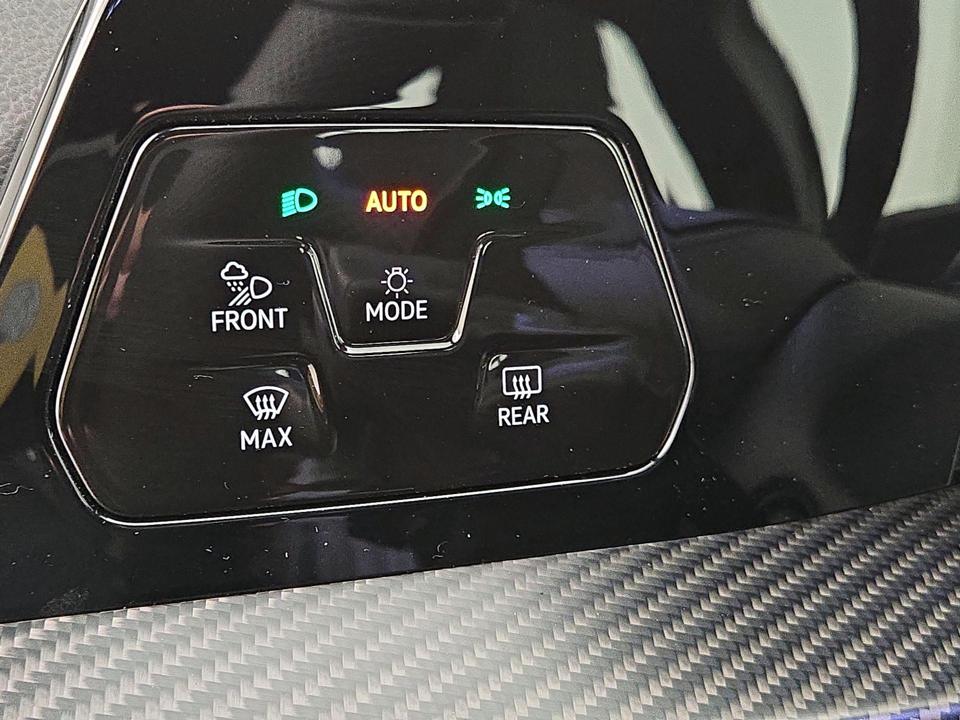 Thumbnail: 2025 Volkswagen Golf - 13