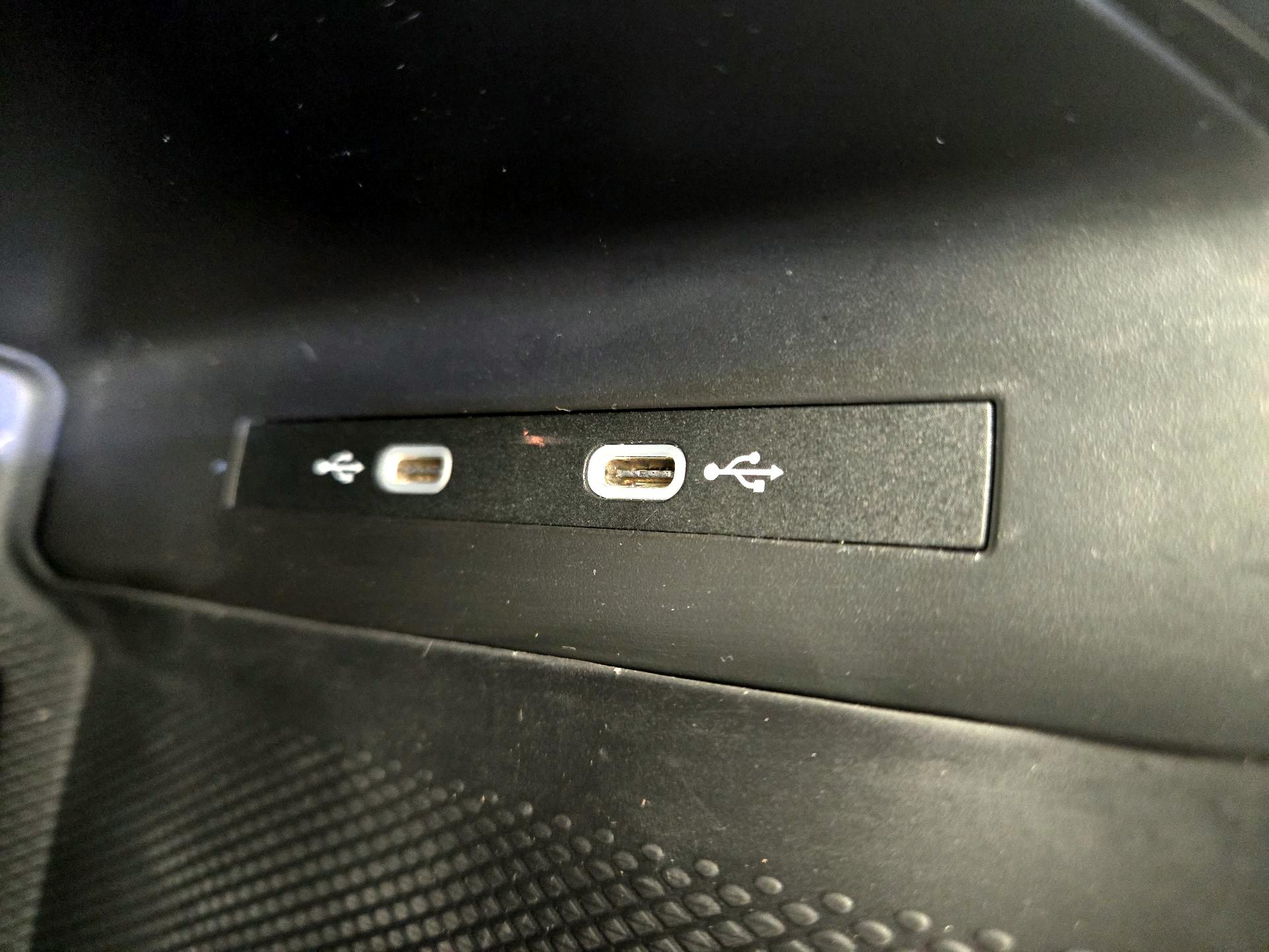 Thumbnail: 2023 Volkswagen ID.4 - 19