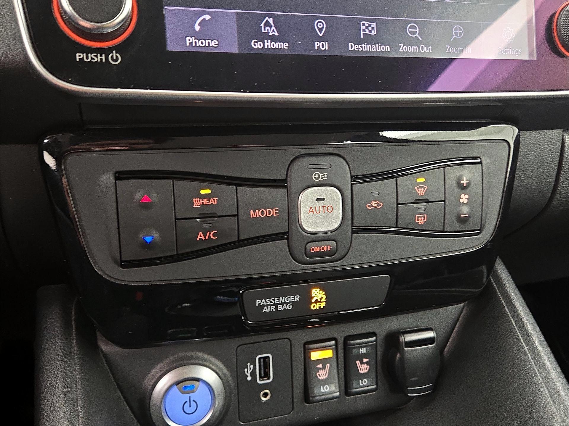 Thumbnail: 2019 Nissan Leaf - 17