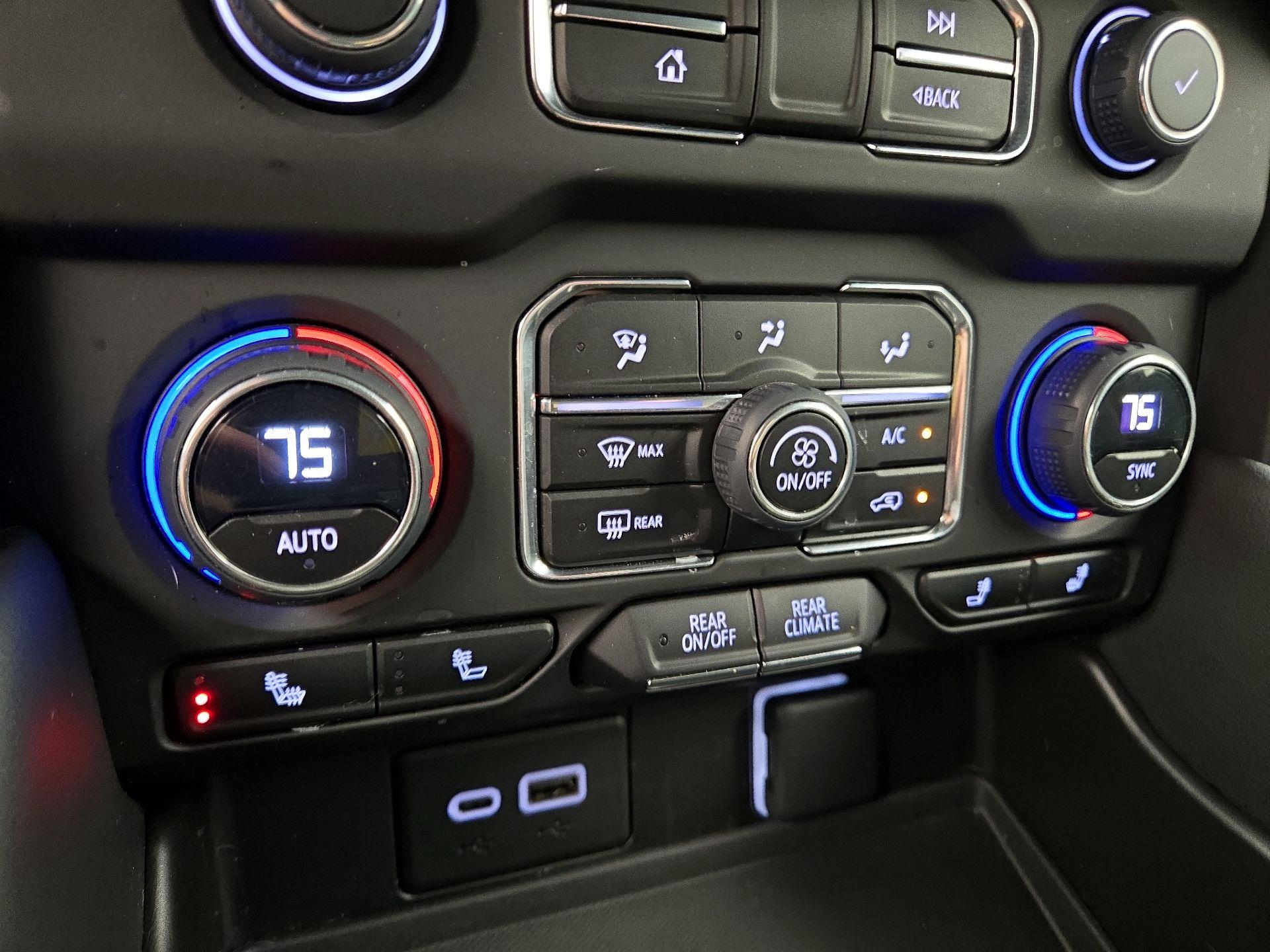 Thumbnail: 2023 Chevrolet Tahoe - 17