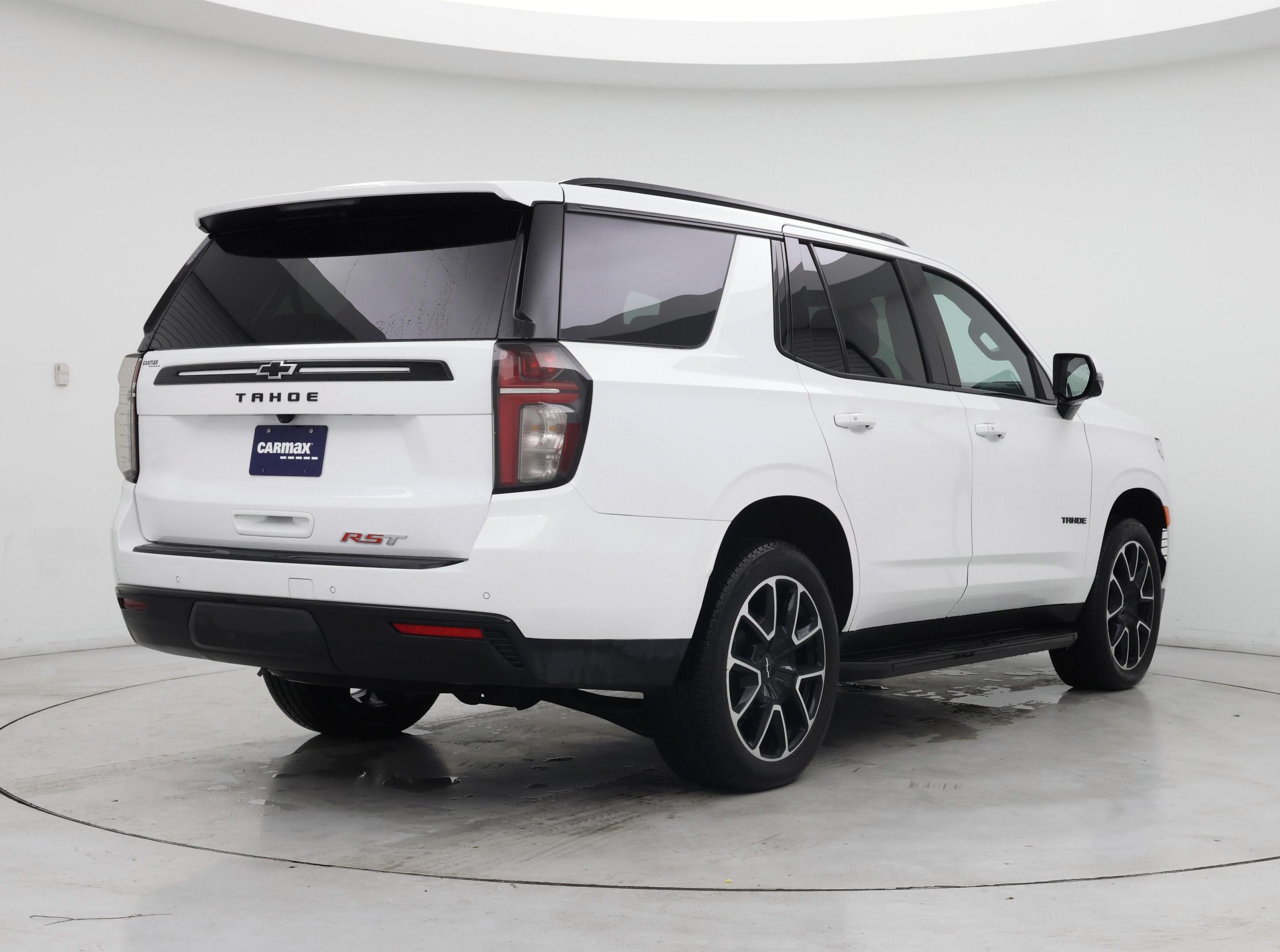 Thumbnail: 2023 Chevrolet Tahoe - 8