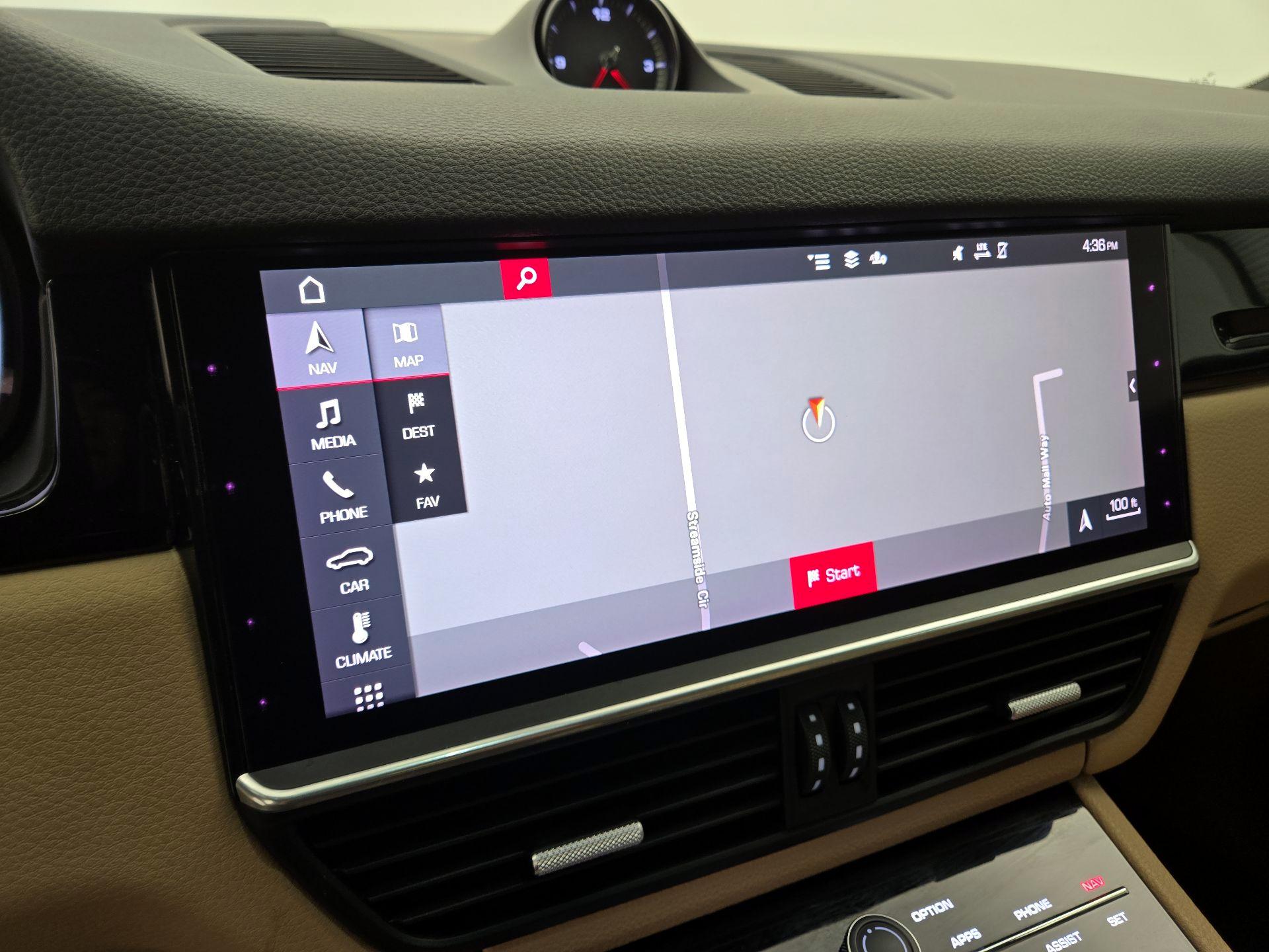 Thumbnail: 2021 Porsche Cayenne - 14