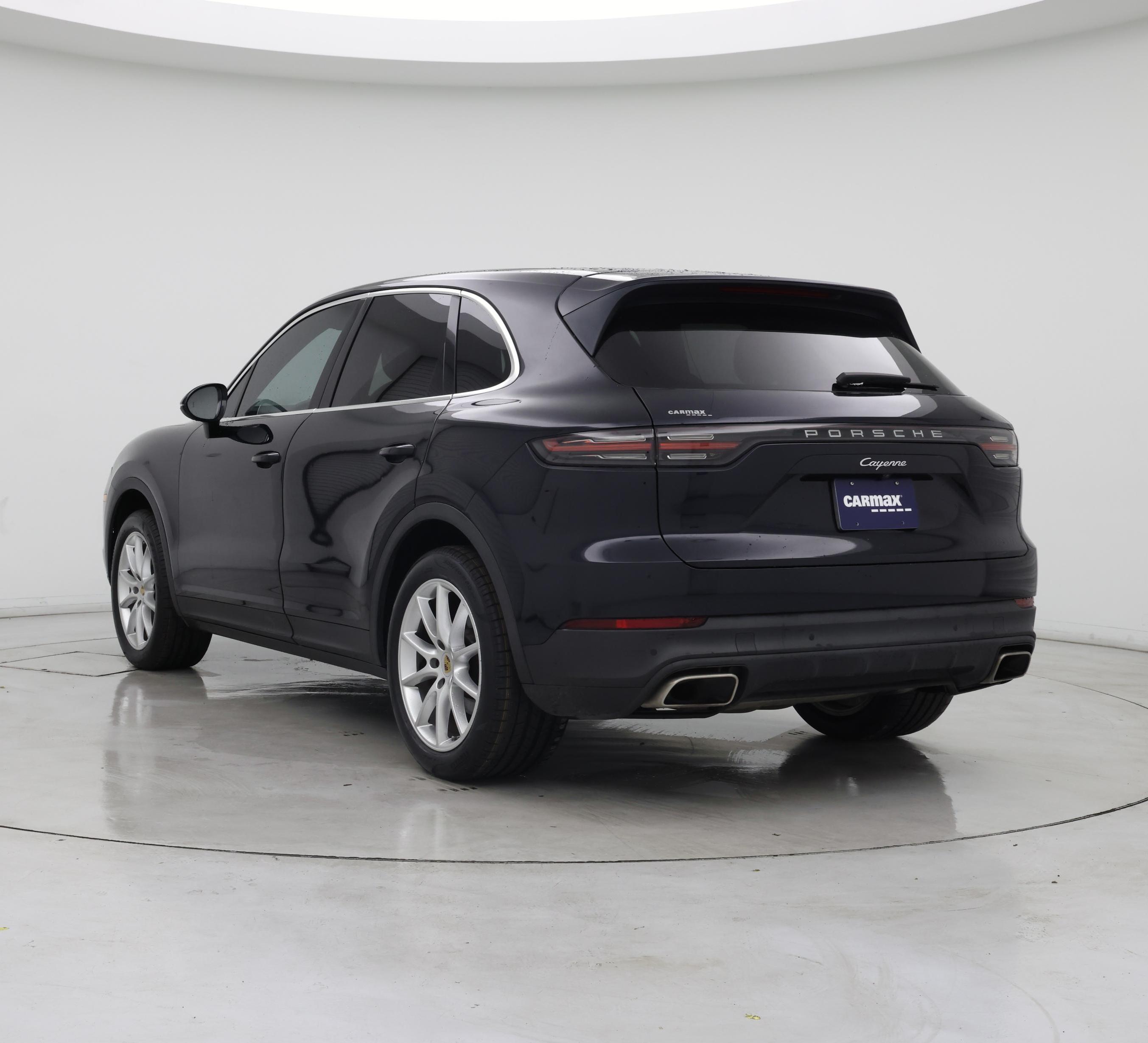 Thumbnail: 2021 Porsche Cayenne - 2