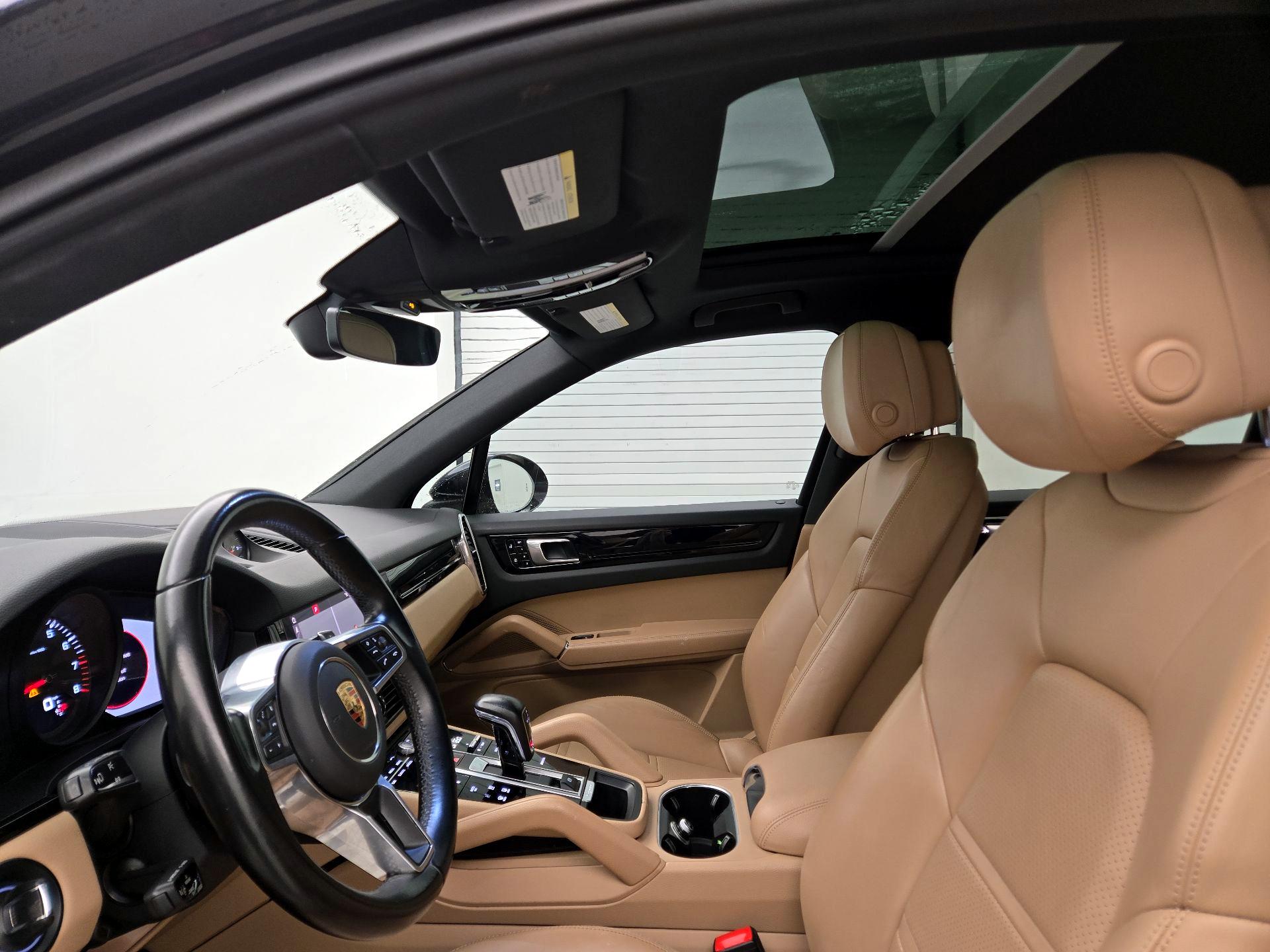 Thumbnail: 2021 Porsche Cayenne - 20