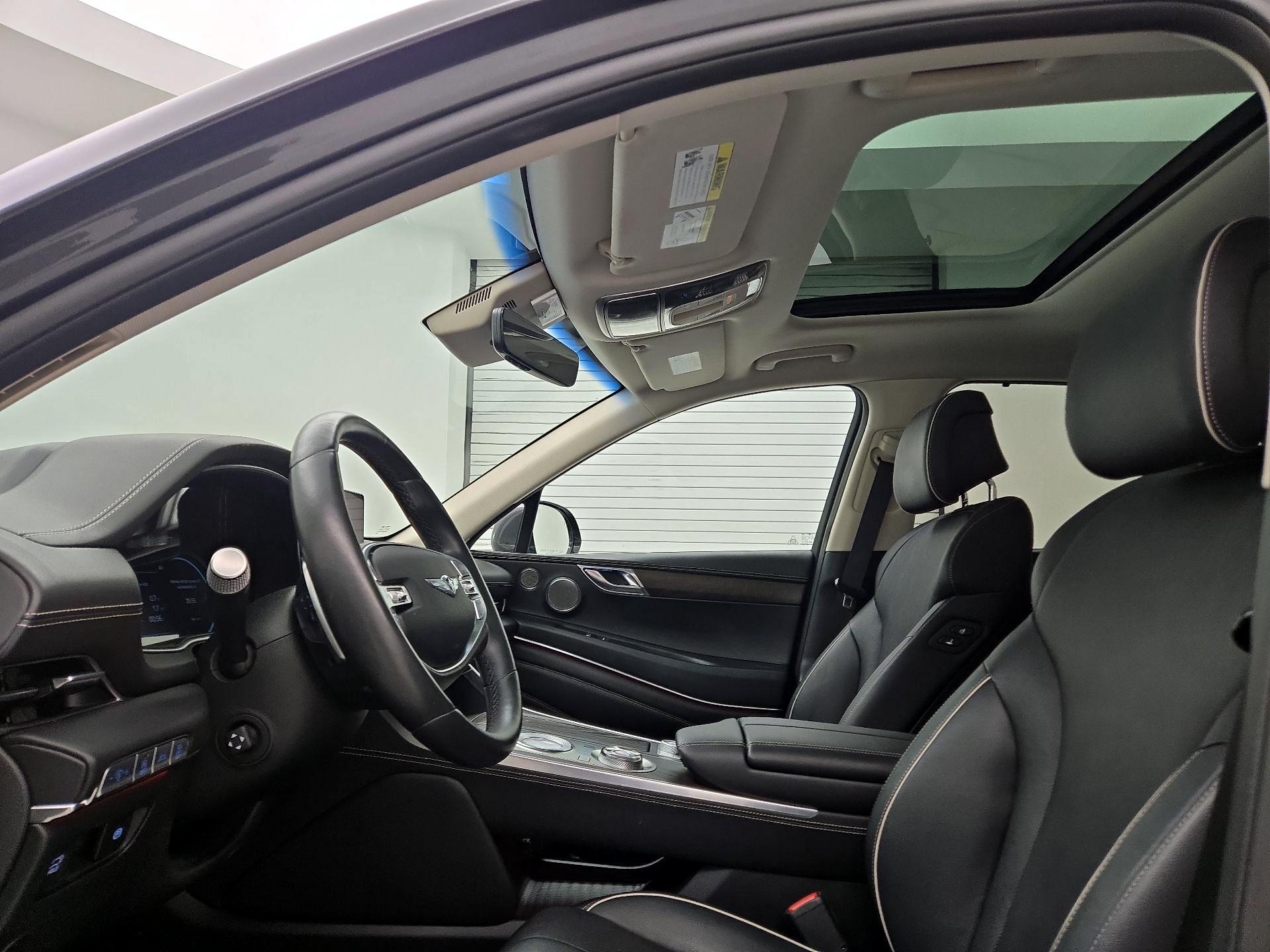 Thumbnail: 2021 Genesis GV80 - 20