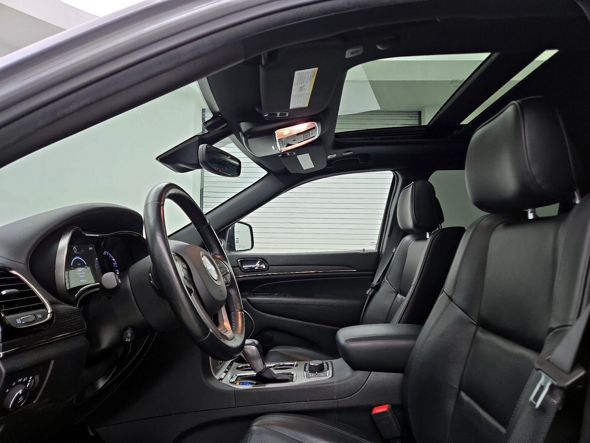 Thumbnail: 2021 Jeep Grand Cherokee - 20