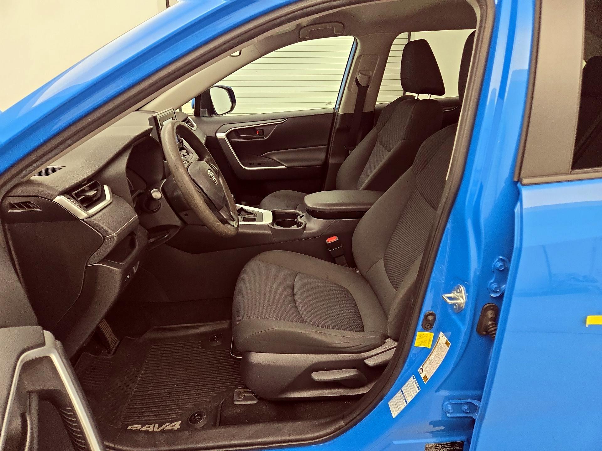 Thumbnail: 2019 Toyota RAV4 - 11