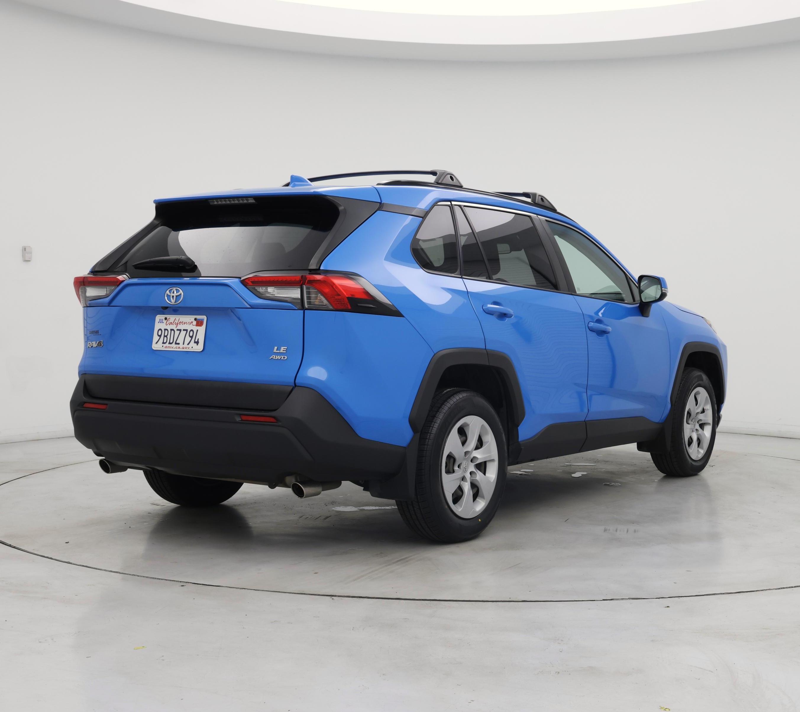Thumbnail: 2019 Toyota RAV4 - 8