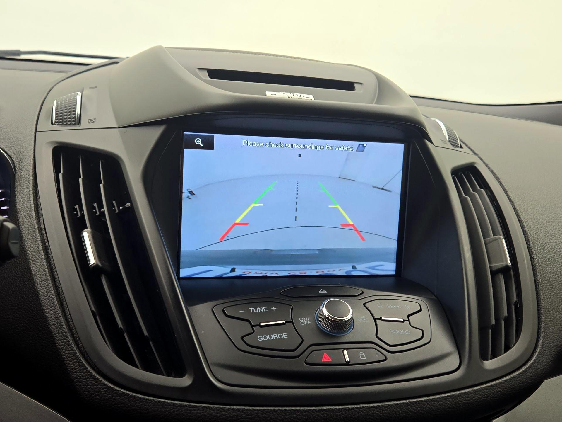 Thumbnail: 2015 Ford Escape - 14