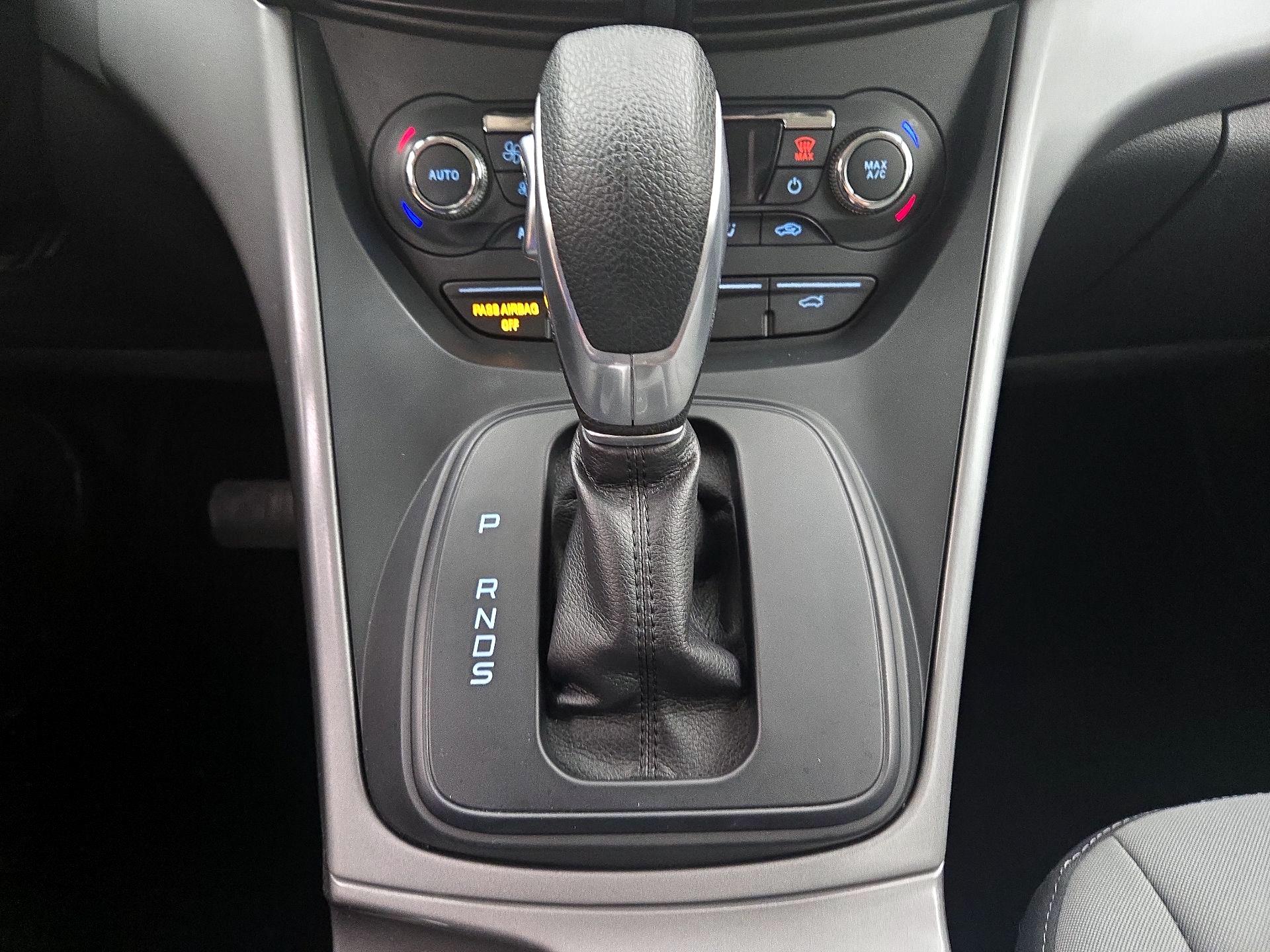 Thumbnail: 2015 Ford Escape - 17