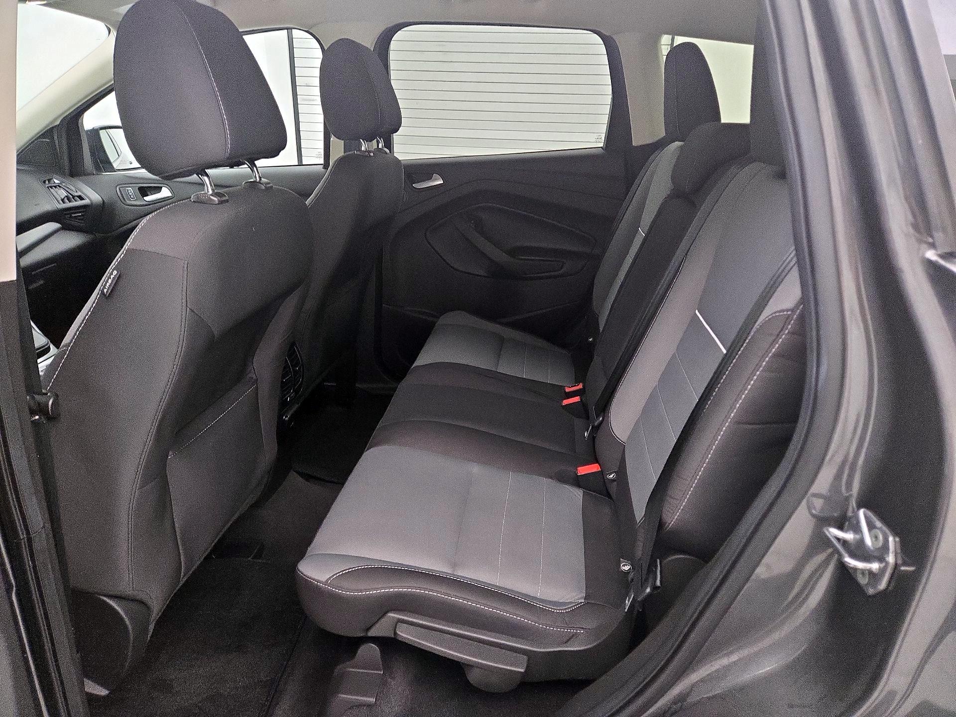 Thumbnail: 2015 Ford Escape - 18