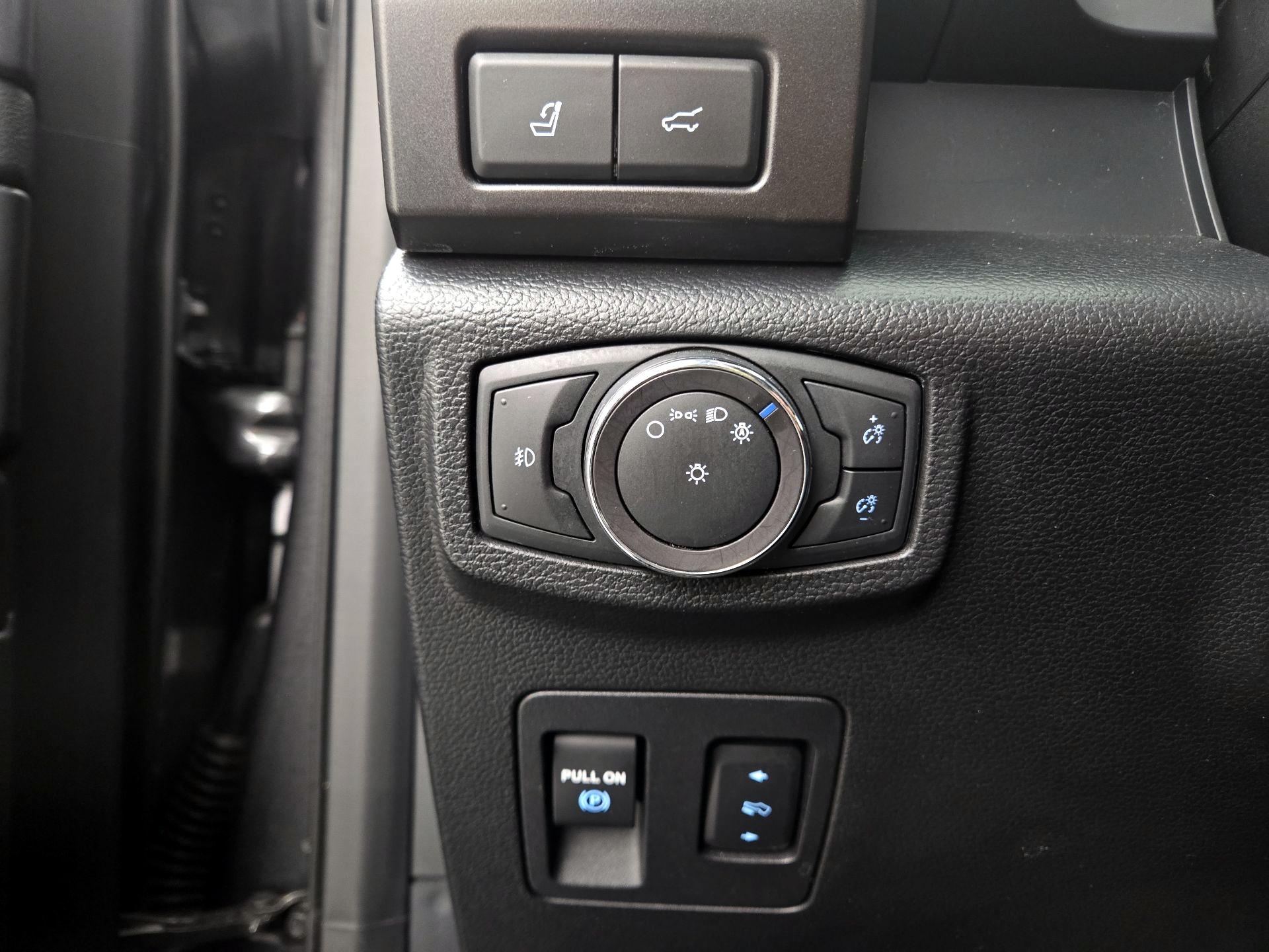 Thumbnail: 2018 Ford Expedition - 13