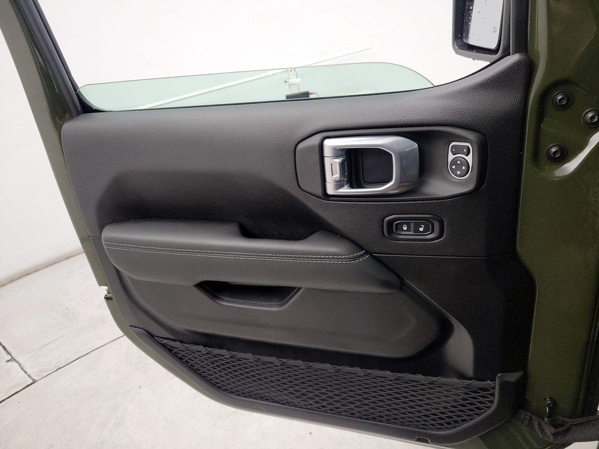 Thumbnail: 2021 Jeep Wrangler - 12