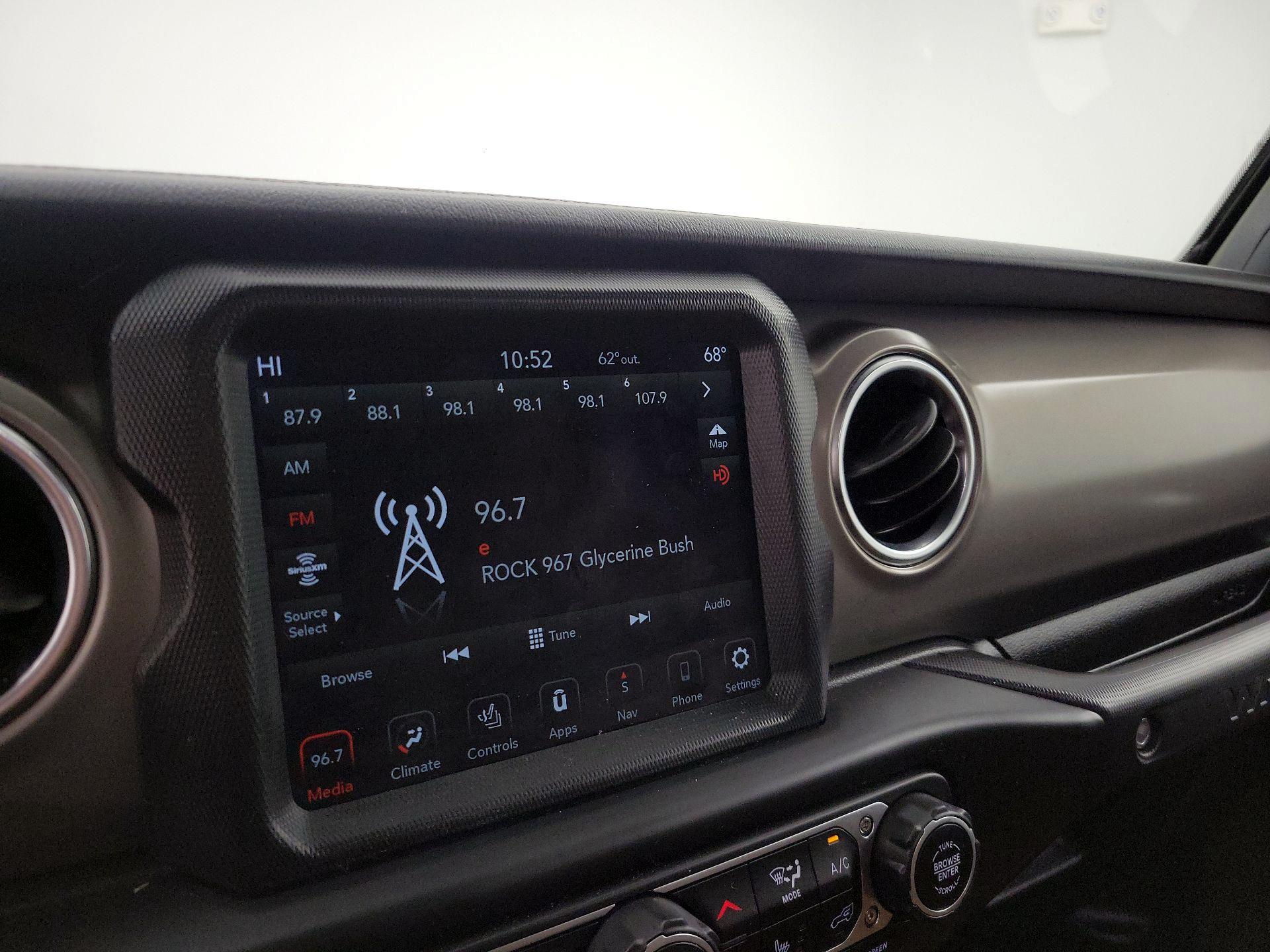 Thumbnail: 2021 Jeep Wrangler - 16