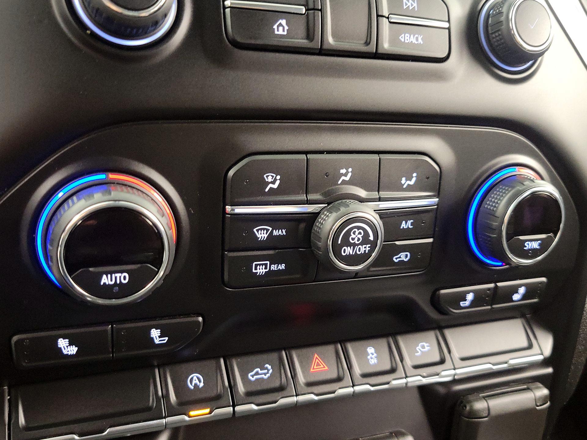 Thumbnail: 2020 Chevrolet Silverado 1500 - 16