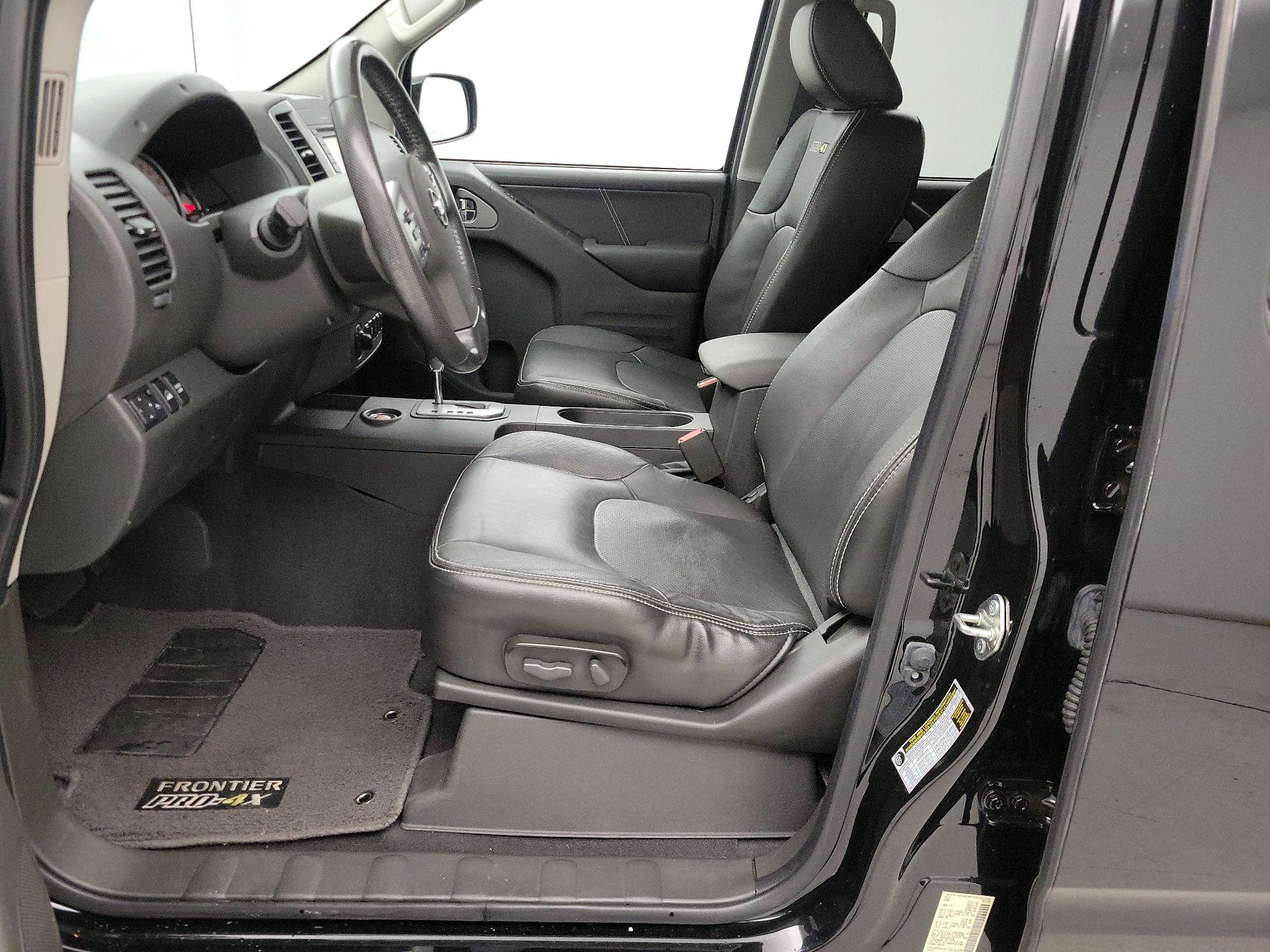 Thumbnail: 2020 Nissan Frontier - 11