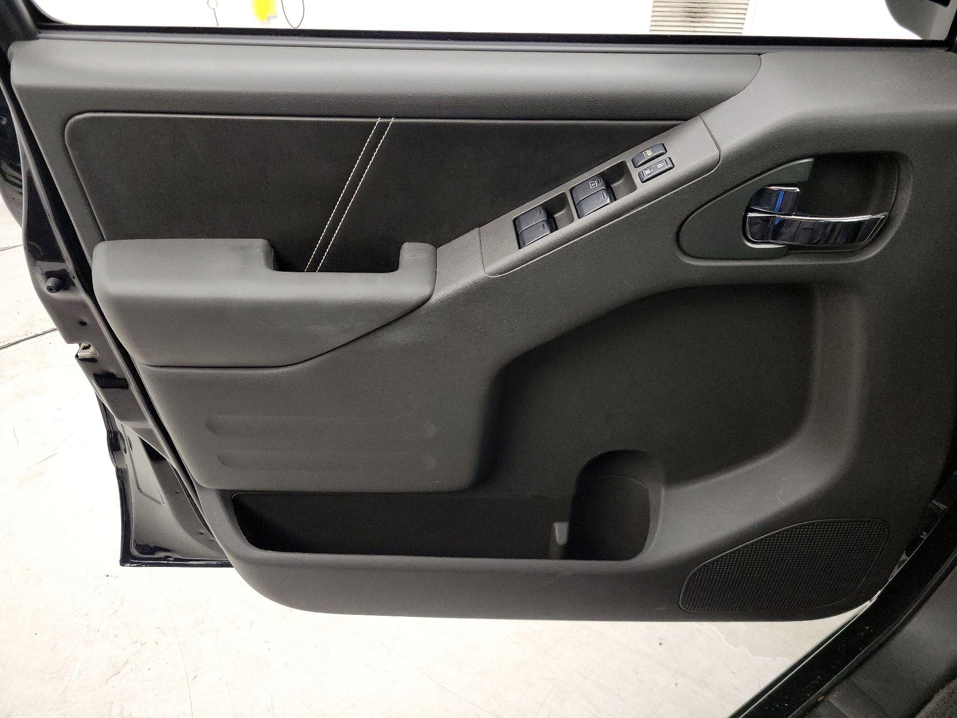 Thumbnail: 2020 Nissan Frontier - 12