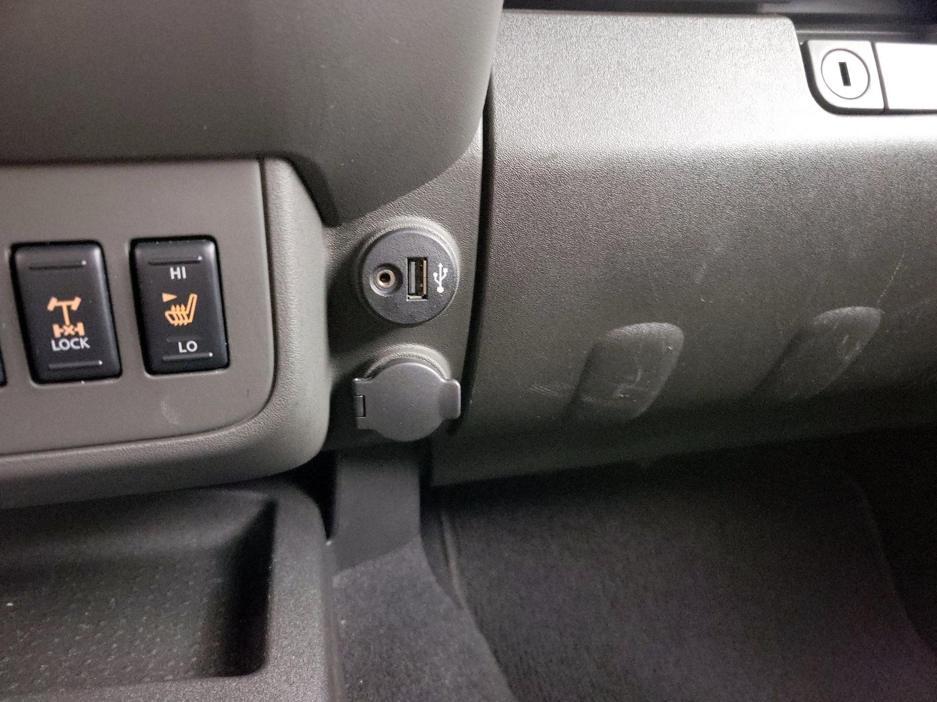 Thumbnail: 2020 Nissan Frontier - 18