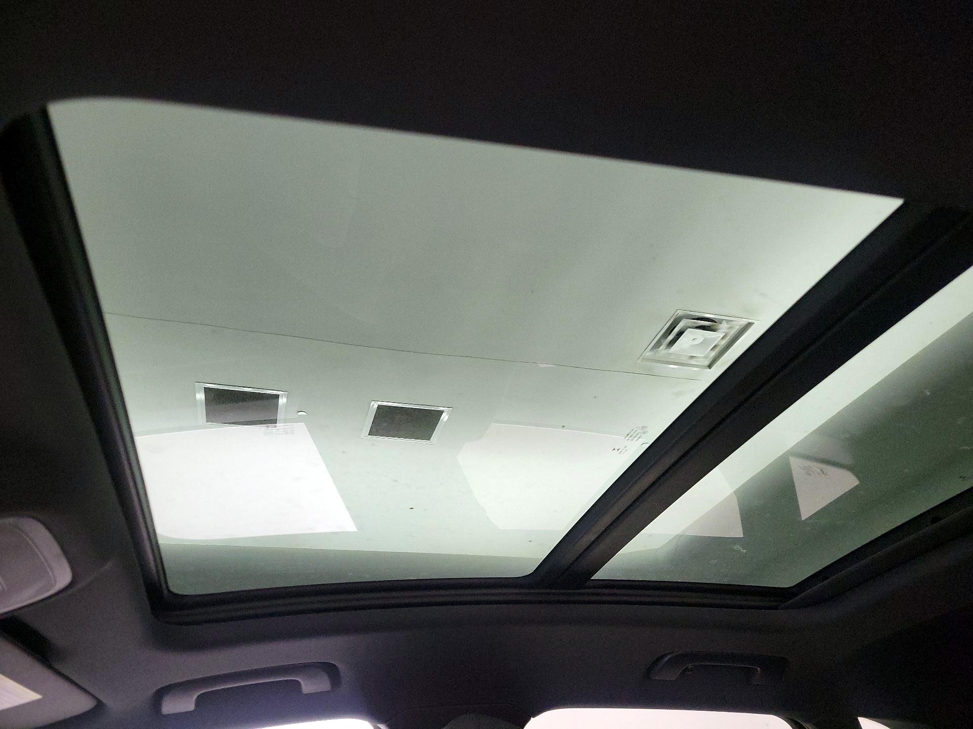 Thumbnail: 2020 Audi Q3 - 20