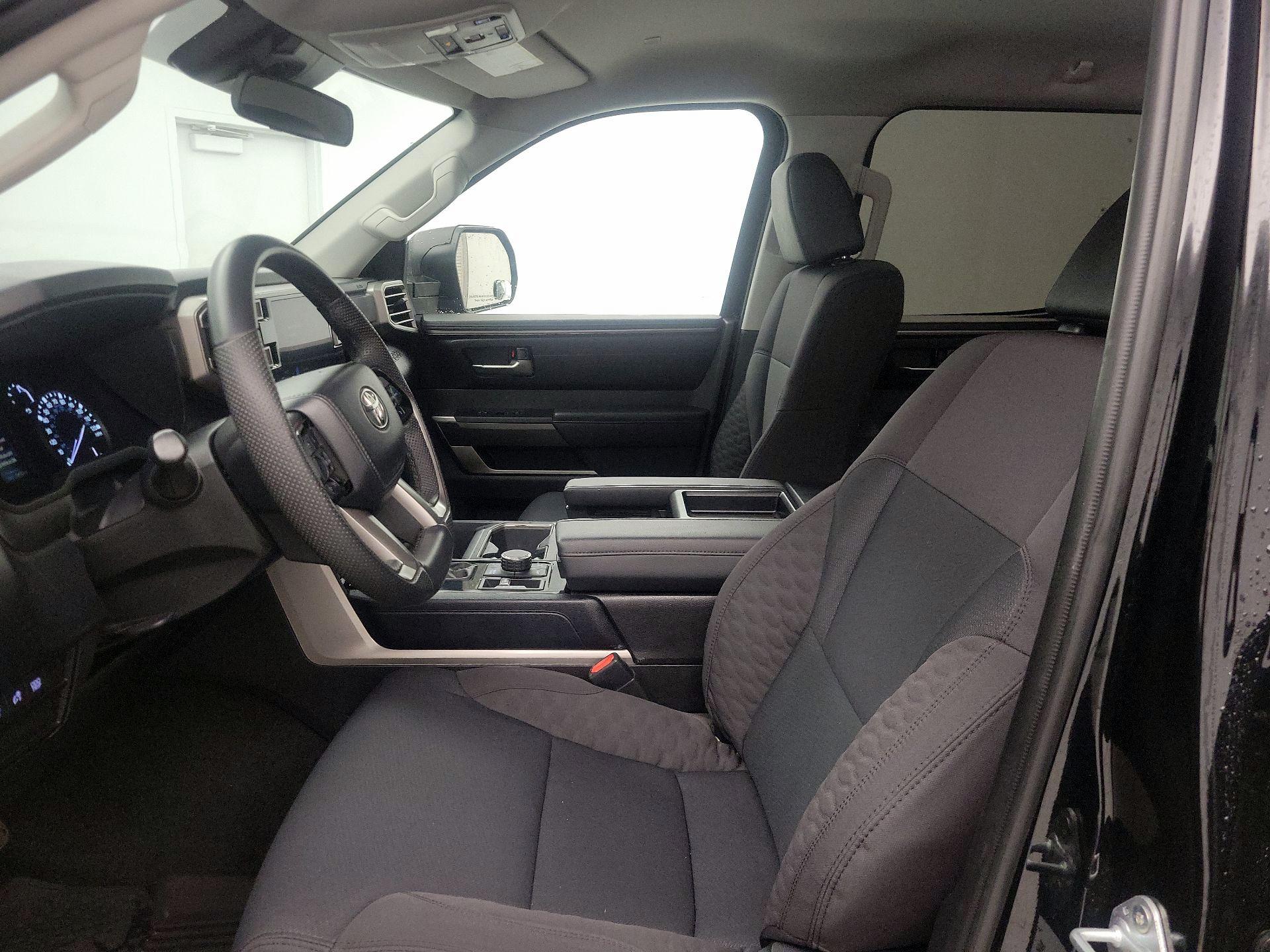 Thumbnail: 2024 Toyota Tundra - 11