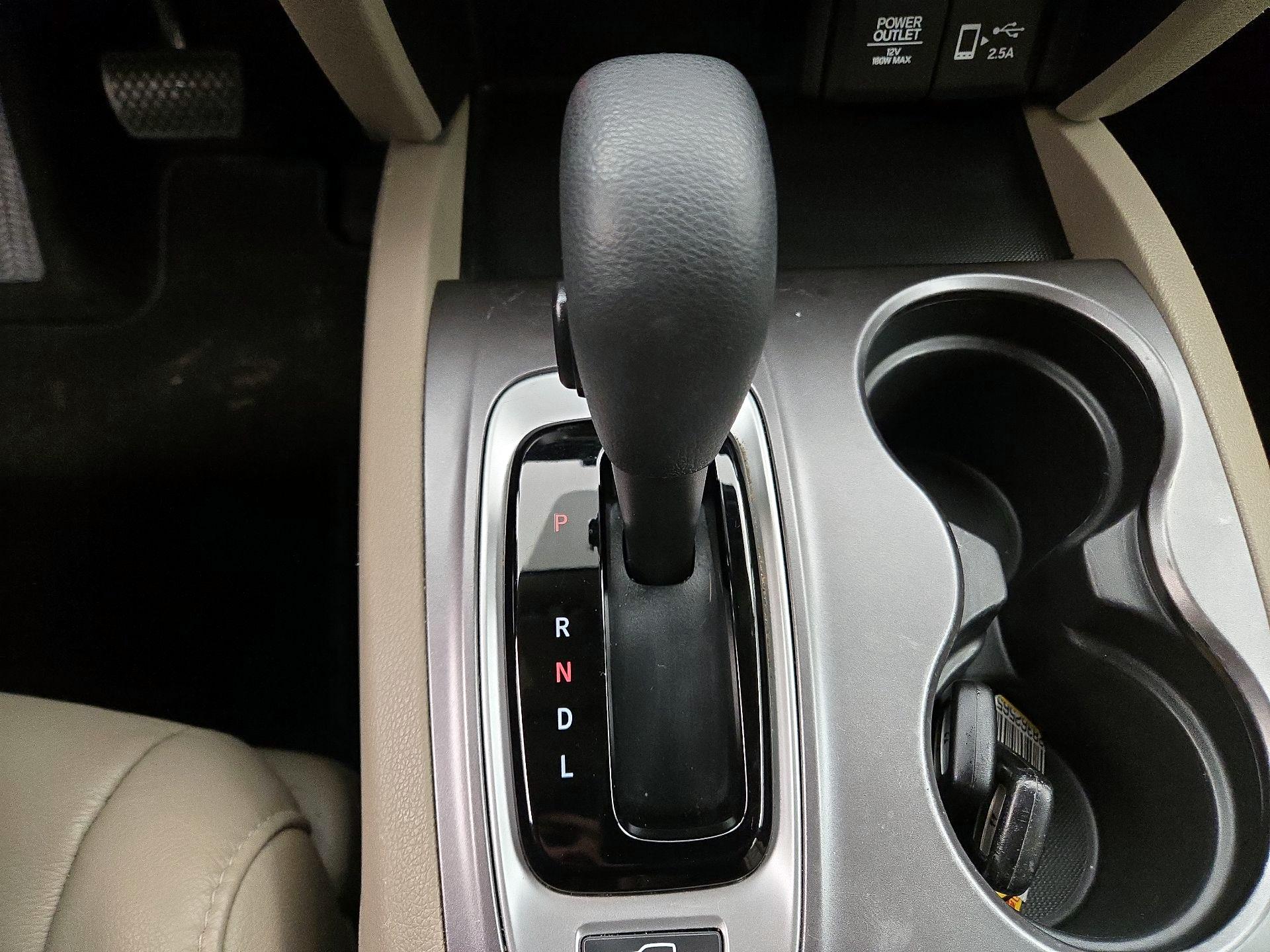 Thumbnail: 2019 Honda Pilot - 18