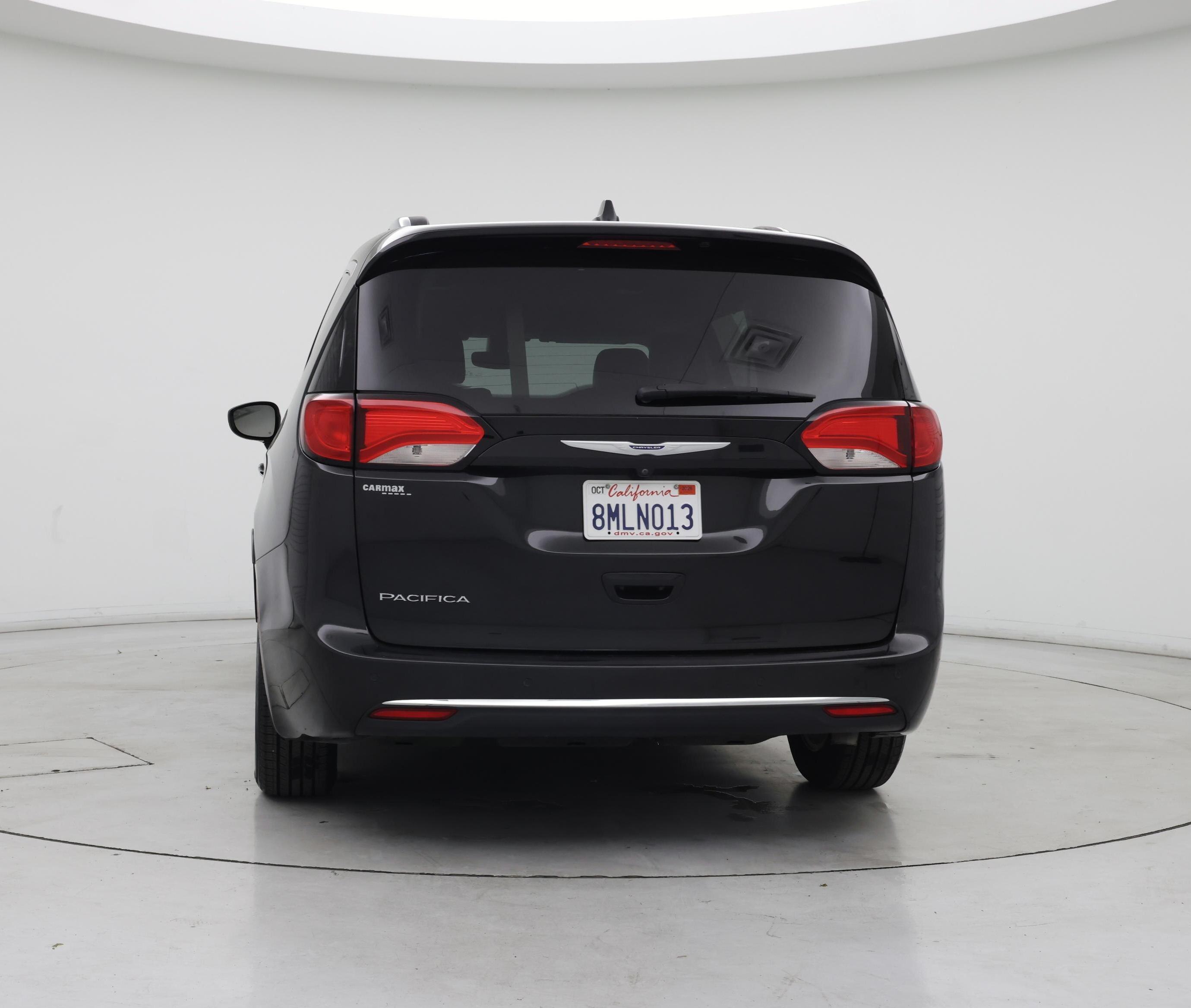 Thumbnail: 2019 Chrysler Pacifica - 6