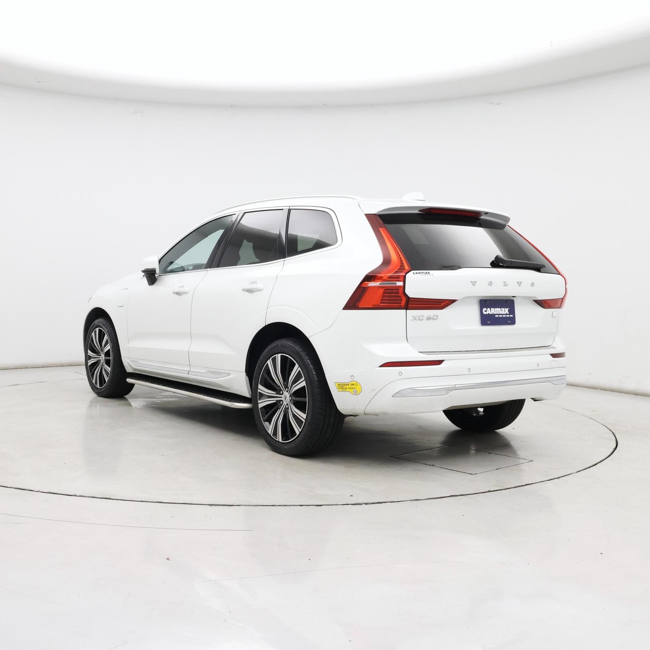 Thumbnail: 2022 Volvo XC60 - 2