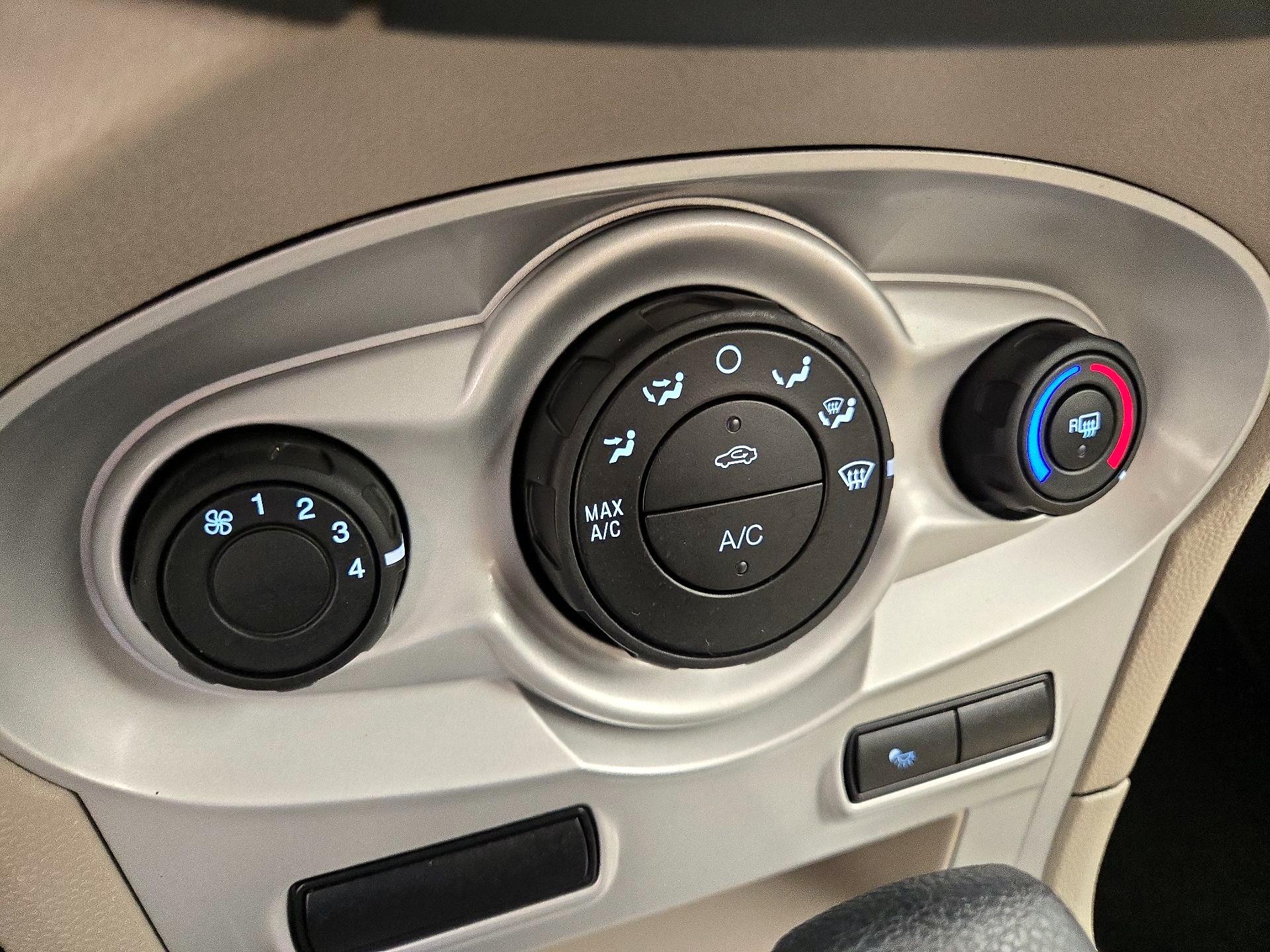 Thumbnail: 2017 Ford Fiesta - 15