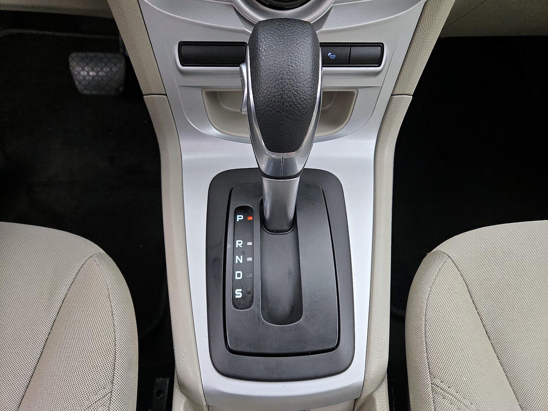 Thumbnail: 2017 Ford Fiesta - 16