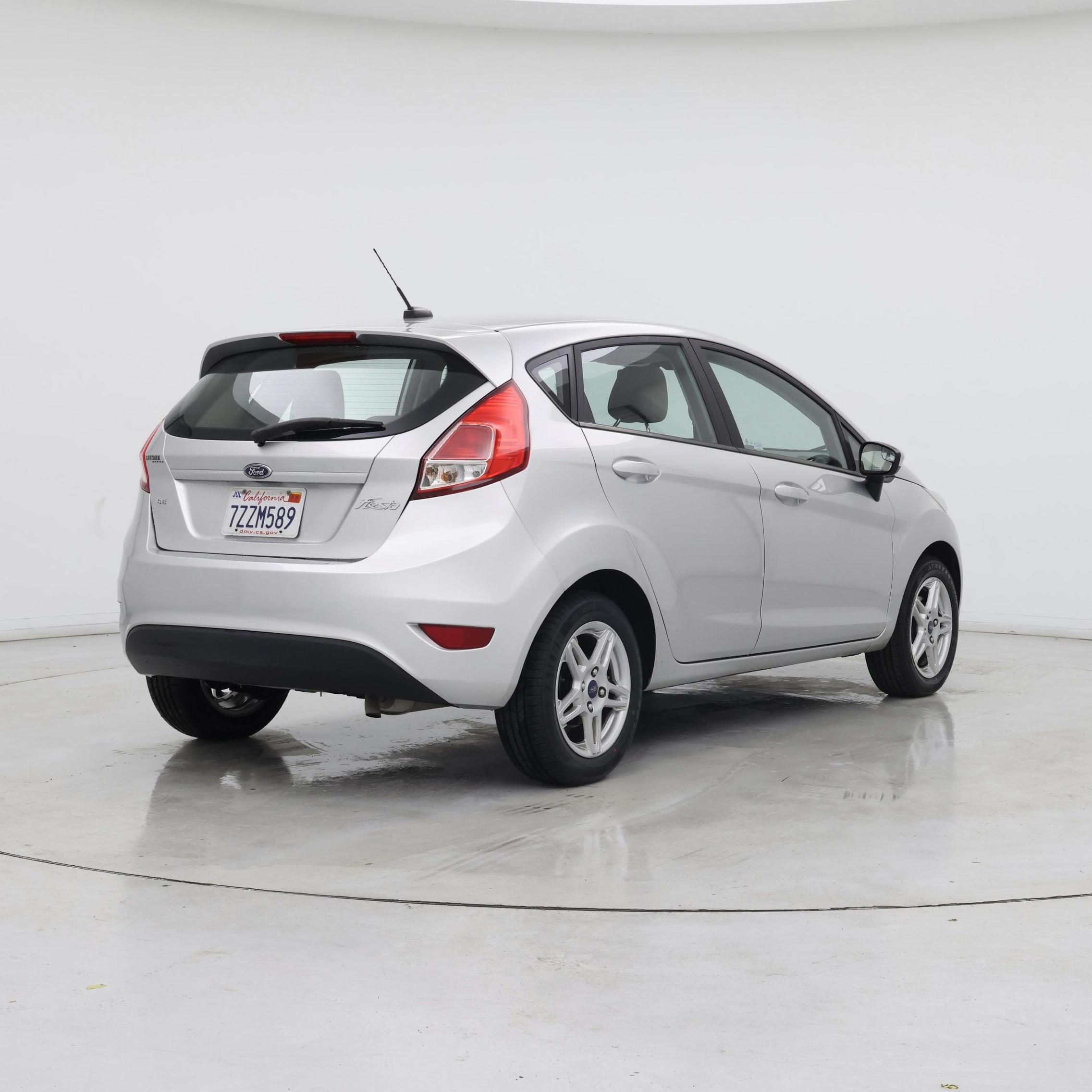 Thumbnail: 2017 Ford Fiesta - 8